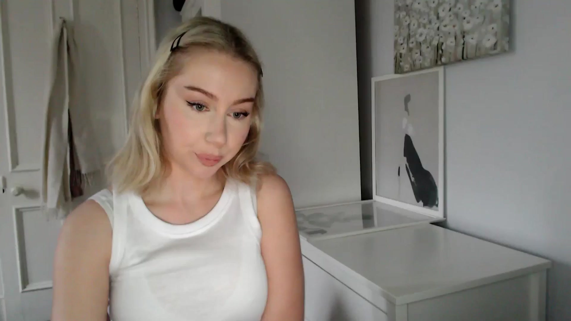 Gallery image thumbnail from British_Cutie's myfreecams stream on, 03/21/2025, 17:42 image 7 of 20