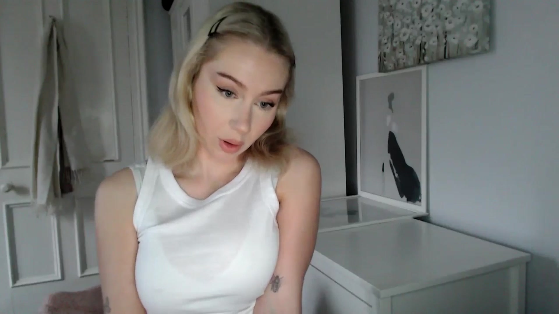 Gallery image thumbnail from British_Cutie's myfreecams stream on, 03/21/2025, 17:42 image 13 of 20