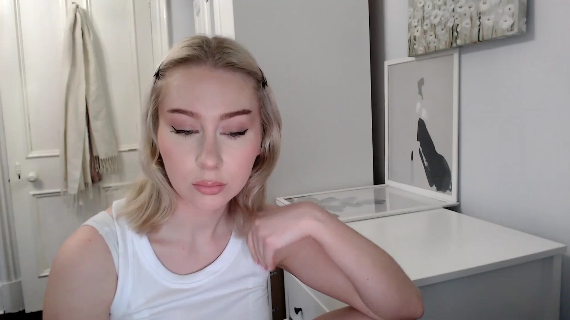 Gallery image thumbnail from British_Cutie's myfreecams stream on, 03/21/2025, 18:16 image 11 of 20