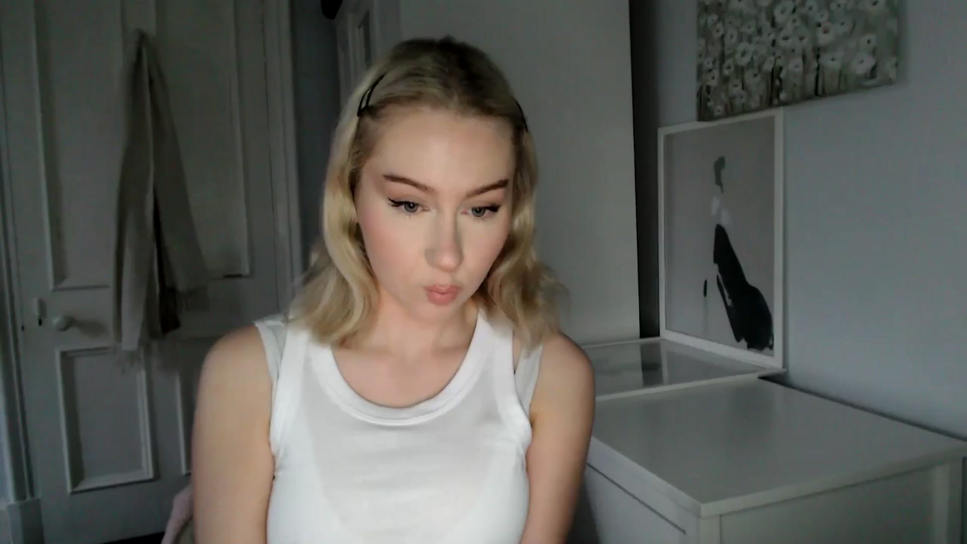 Gallery image thumbnail from British_Cutie's myfreecams stream on, 03/21/2025, 18:16 image 1 of 20