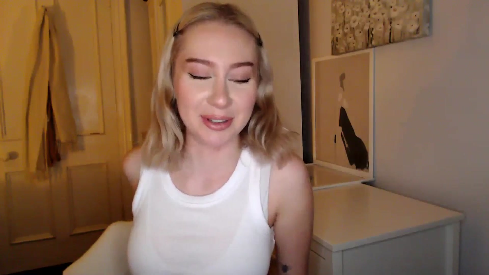 Gallery image thumbnail from British_Cutie's myfreecams stream on, 03/21/2025, 20:12 image 10 of 20