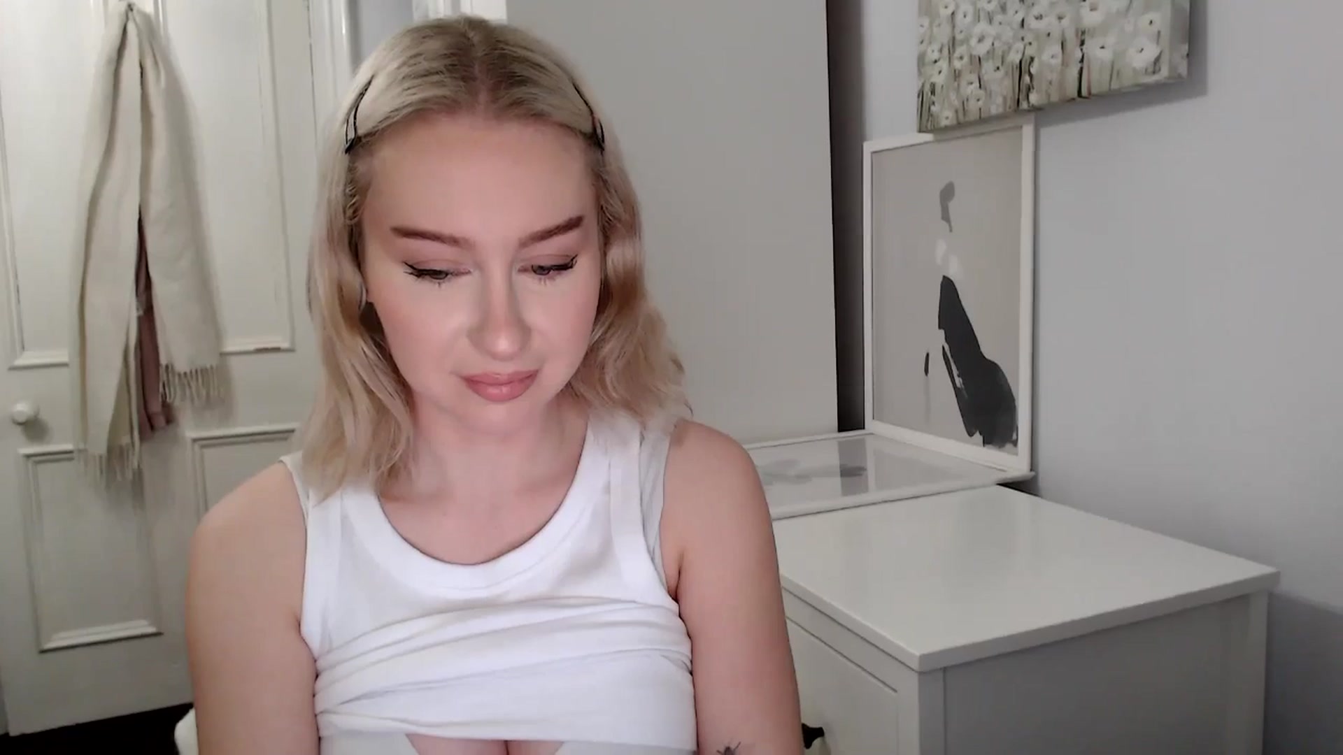 Gallery image thumbnail from British_Cutie's myfreecams stream on, 03/21/2025, 20:12 image 5 of 20