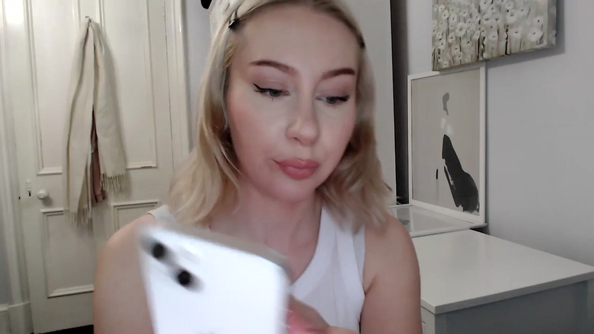 Gallery image thumbnail from British_Cutie's myfreecams stream on, 03/21/2025, 20:12 image 14 of 20