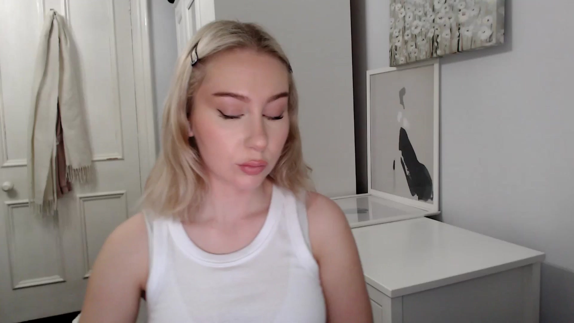 Gallery image thumbnail from British_Cutie's myfreecams stream on, 03/21/2025, 20:12 image 8 of 20