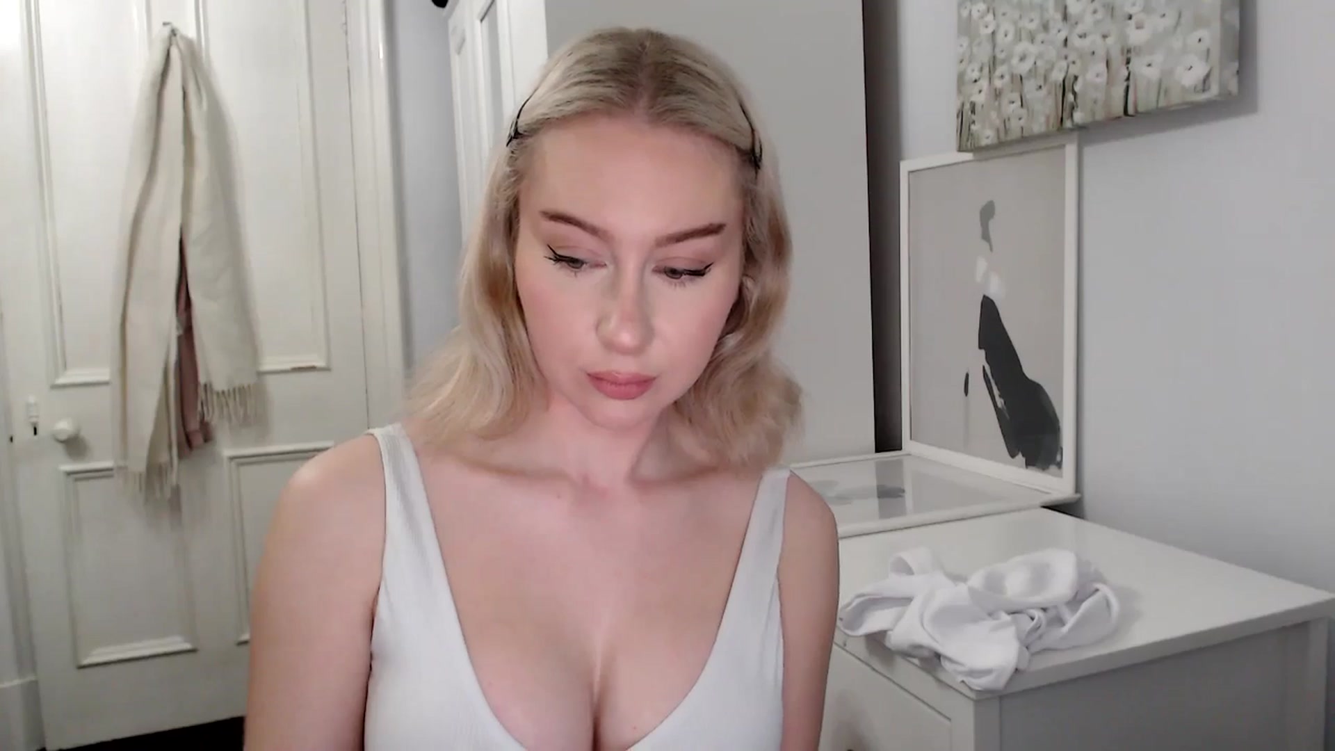 Gallery image thumbnail from British_Cutie's myfreecams stream on, 03/21/2025, 21:42 image 15 of 20