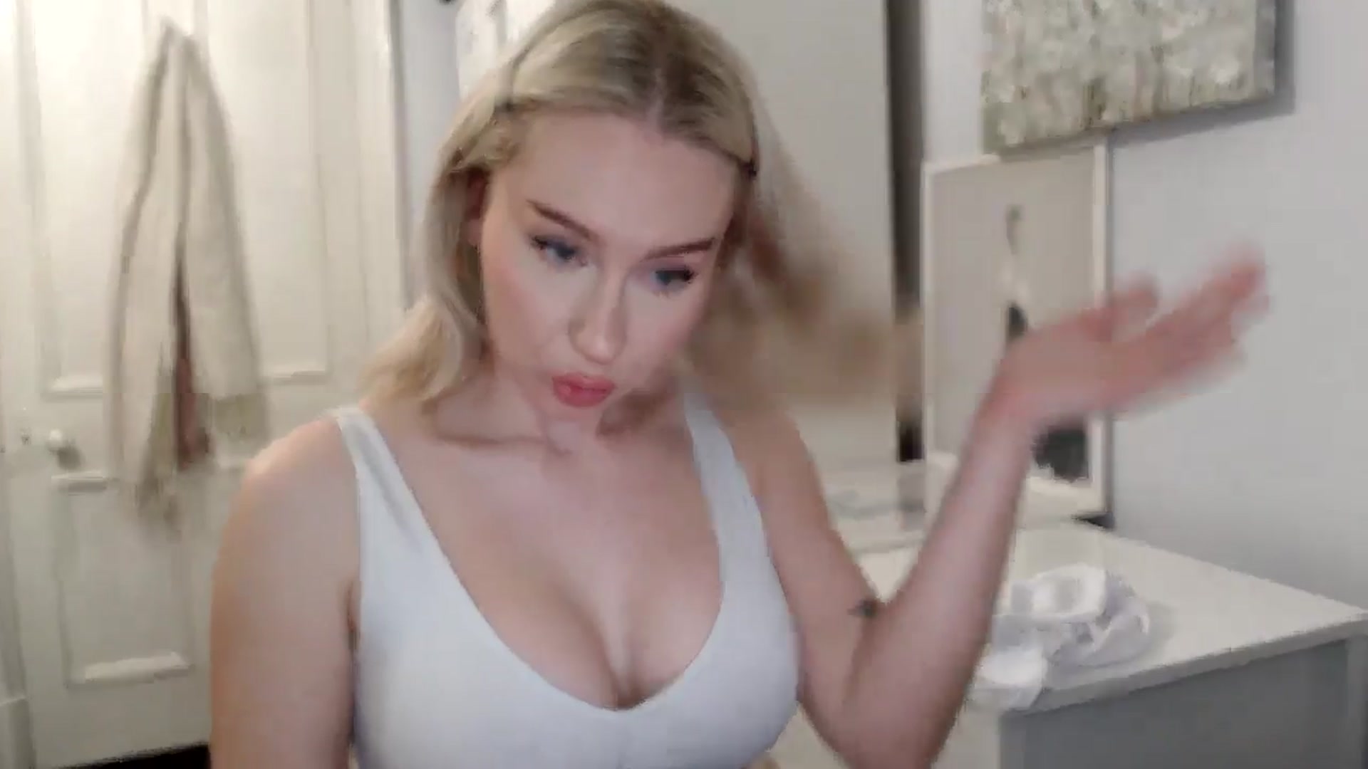 Gallery image thumbnail from British_Cutie's myfreecams stream on, 03/21/2025, 21:42 image 20 of 20