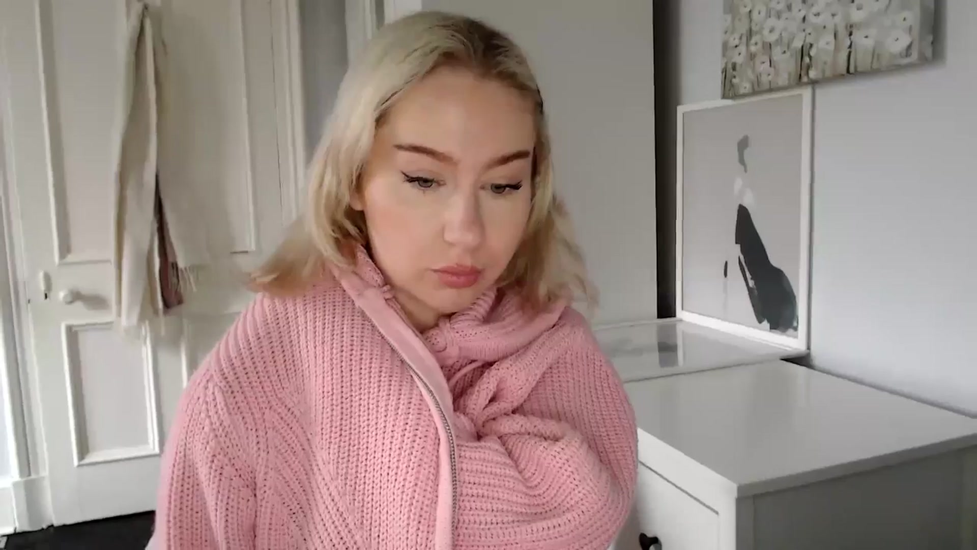 Gallery image thumbnail from British_Cutie's myfreecams stream on, 03/23/2025, 10:16 image 17 of 20