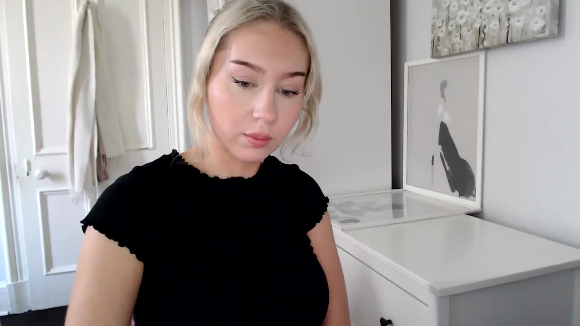 Gallery image thumbnail from British_Cutie's myfreecams stream on, 03/24/2025, 09:39 image 5 of 20