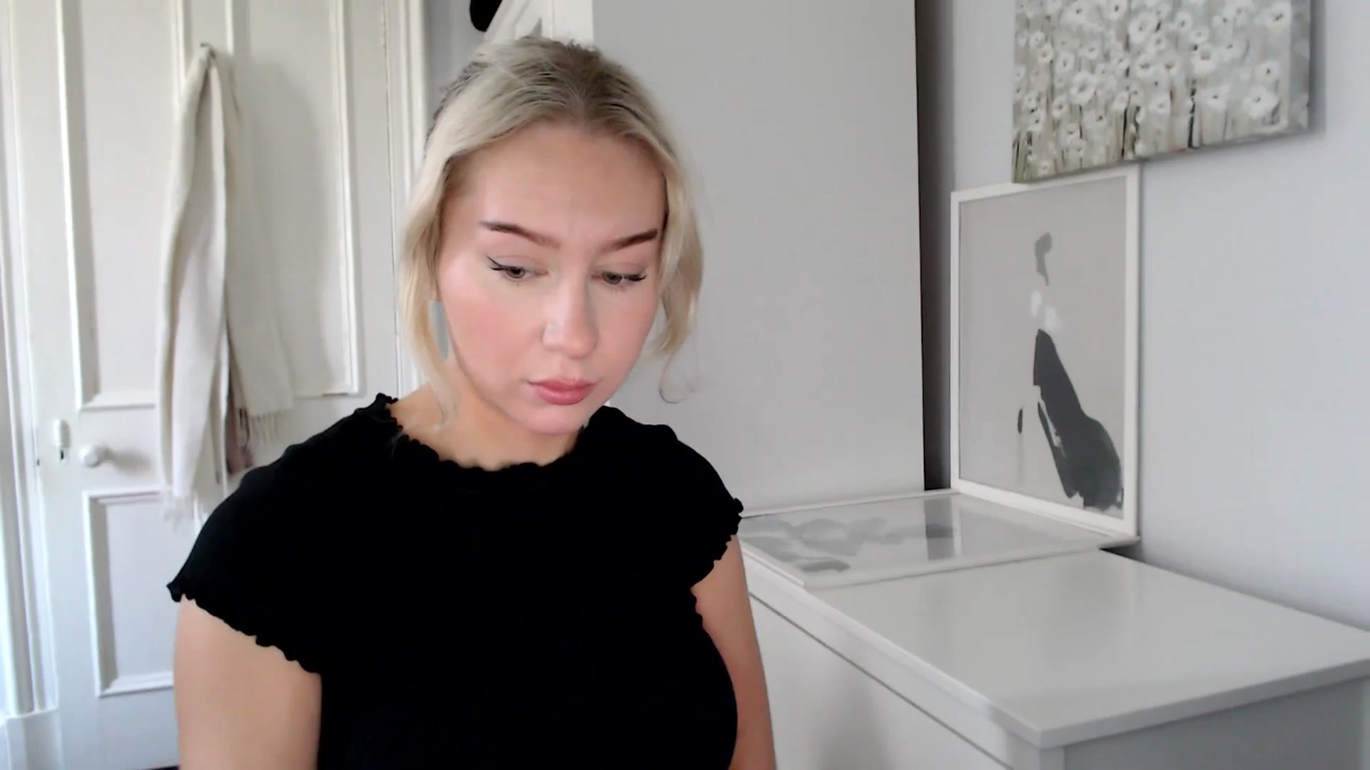 Gallery image thumbnail from British_Cutie's myfreecams stream on, 03/24/2025, 09:39 image 11 of 20