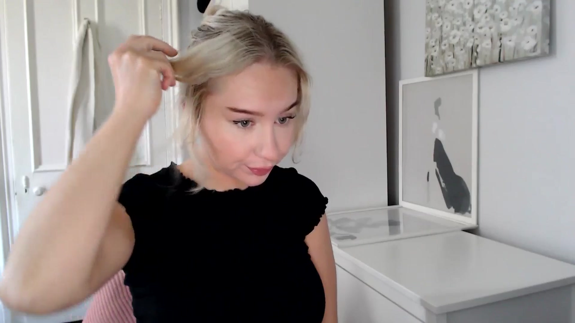 Gallery image thumbnail from British_Cutie's myfreecams stream on, 03/24/2025, 09:39 image 10 of 20