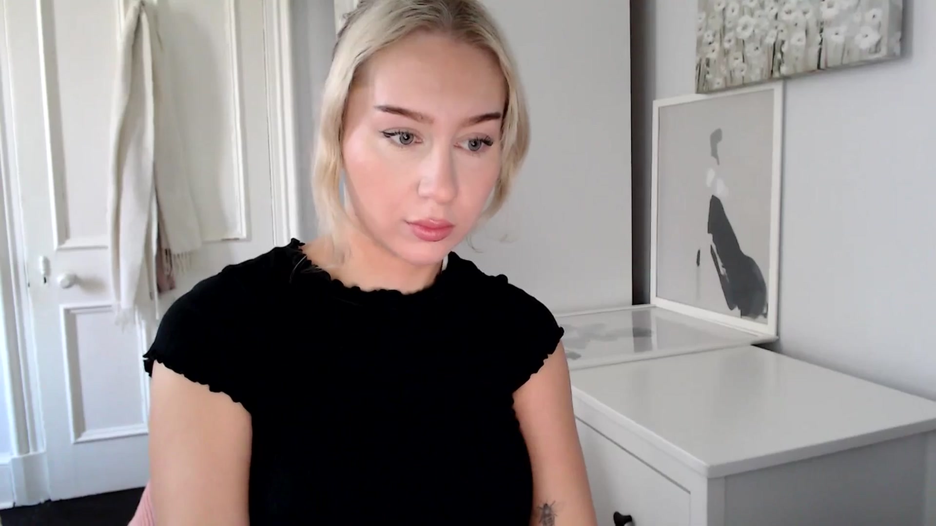 Gallery image thumbnail from British_Cutie's myfreecams stream on, 03/24/2025, 09:39 image 3 of 20