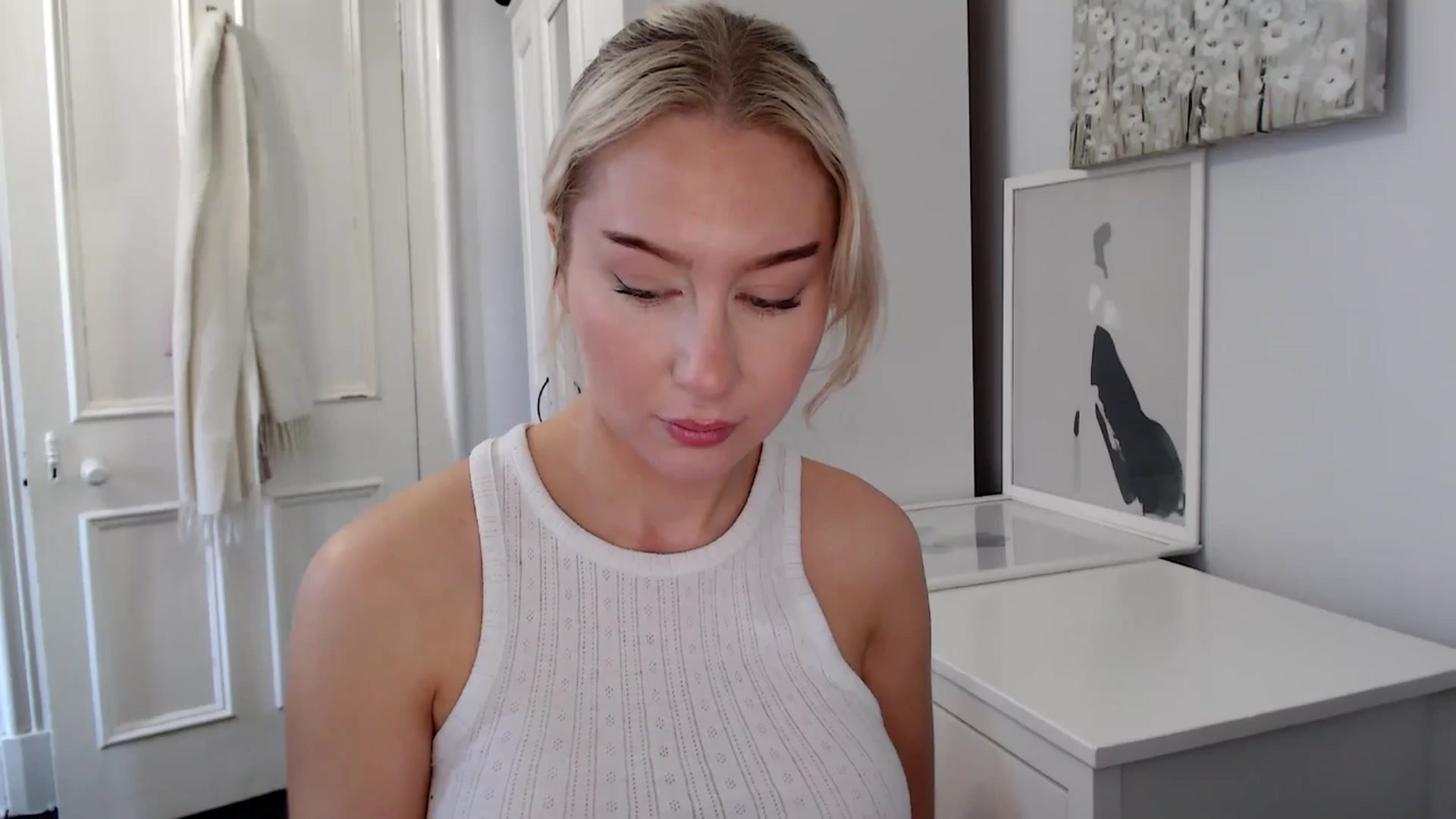 Gallery image thumbnail from British_Cutie's myfreecams stream on, 03/24/2025, 10:57 image 17 of 20