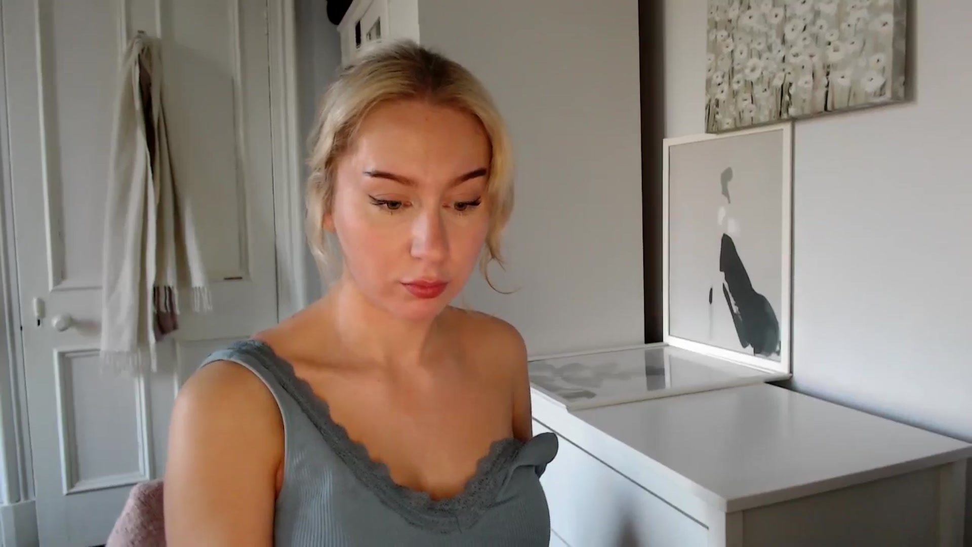 Gallery image thumbnail from British_Cutie's myfreecams stream on, 03/25/2025, 17:08 image 16 of 20