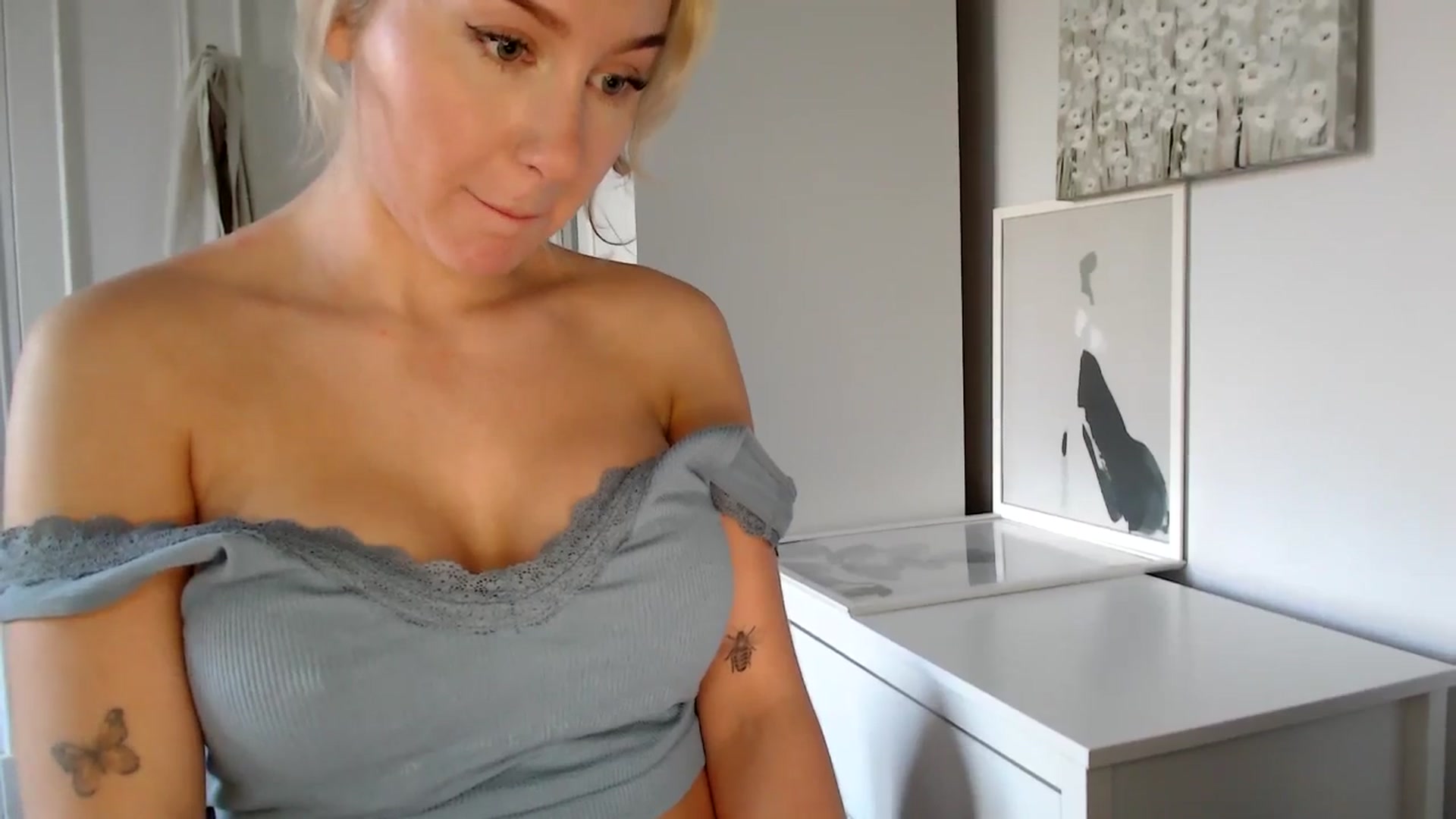 Gallery image thumbnail from British_Cutie's myfreecams stream on, 03/25/2025, 17:08 image 10 of 20