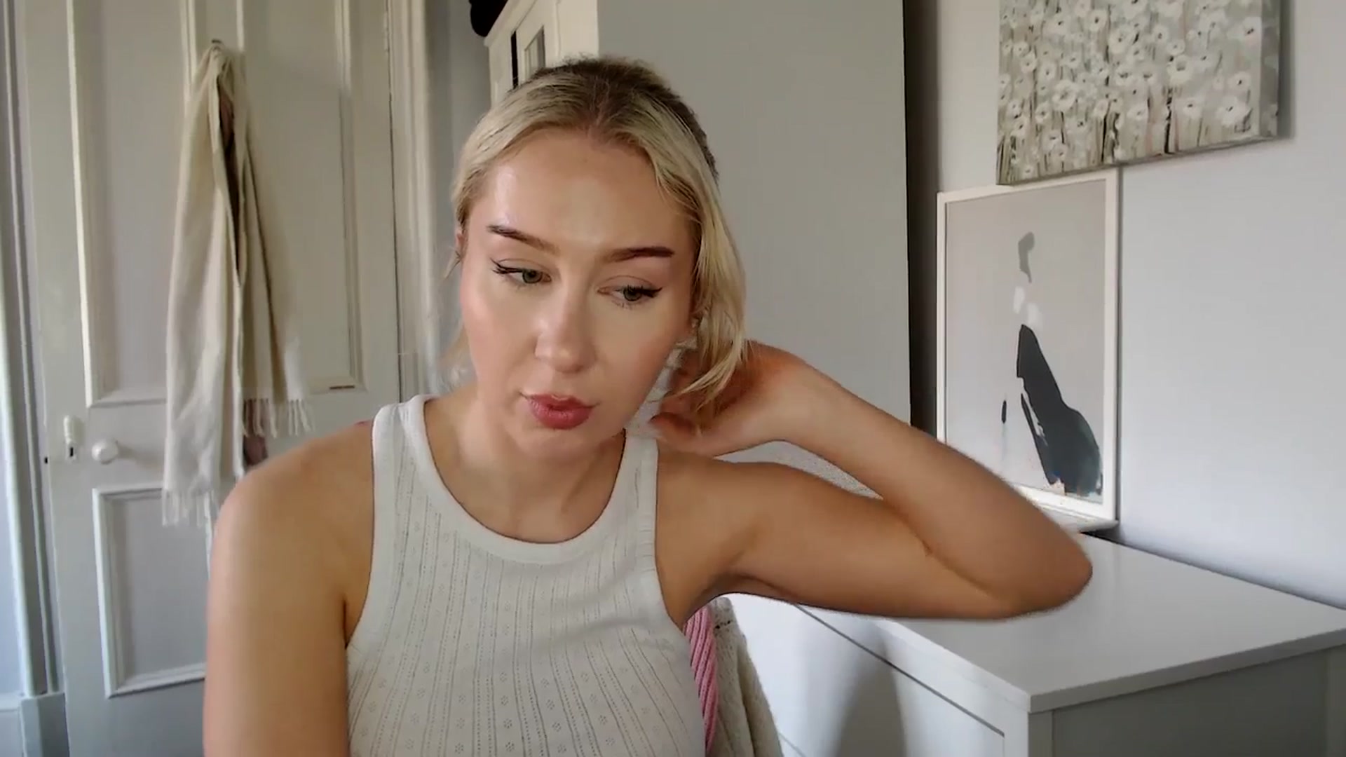 Gallery image thumbnail from British_Cutie's myfreecams stream on, 03/26/2025, 13:56 image 11 of 20