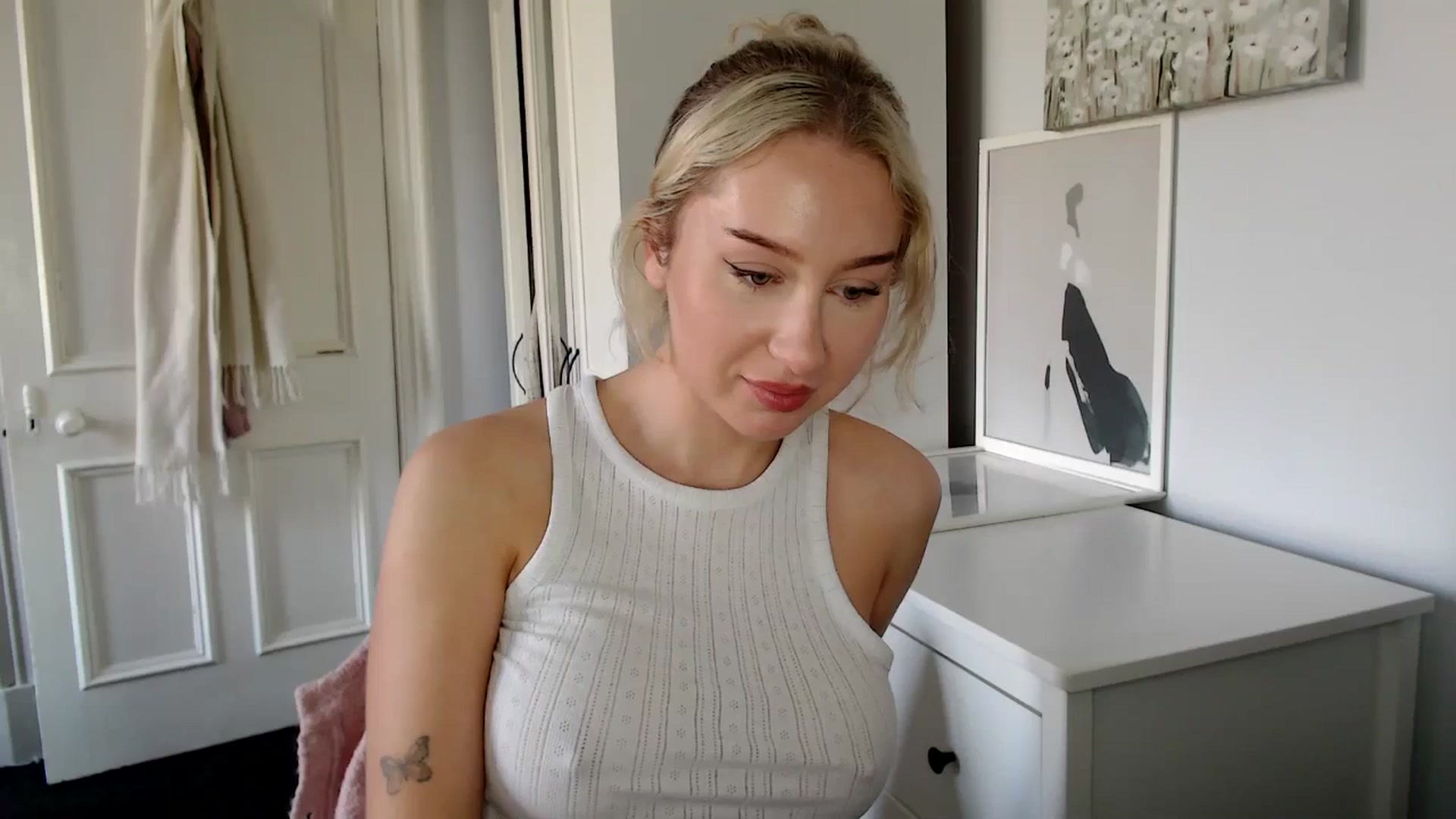 Gallery image thumbnail from British_Cutie's myfreecams stream on, 03/26/2025, 13:56 image 20 of 20