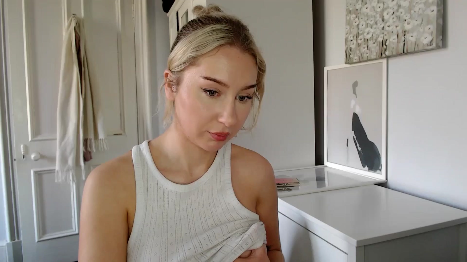 Gallery image thumbnail from British_Cutie's myfreecams stream on, 03/26/2025, 13:56 image 13 of 20