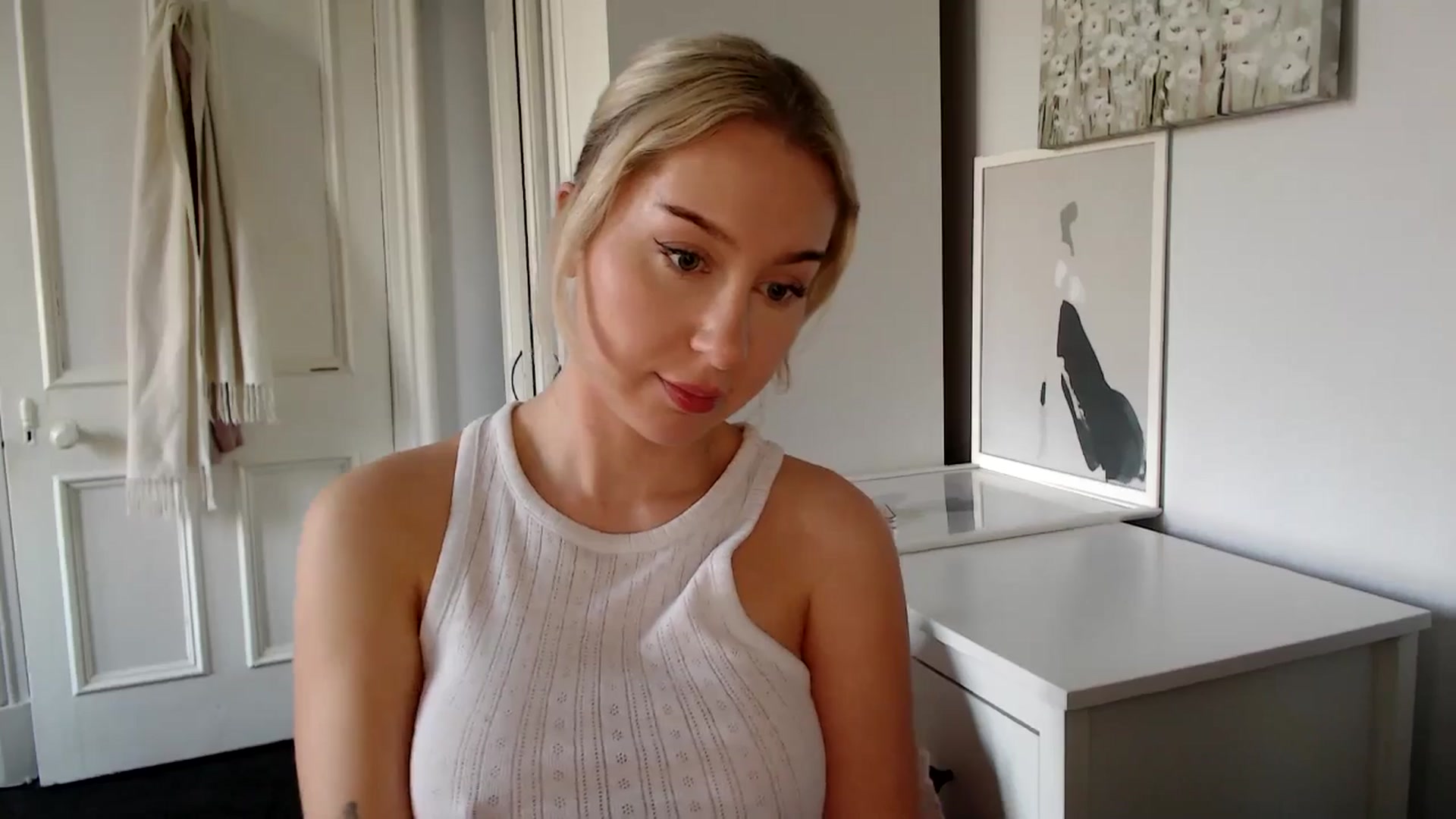 Gallery image thumbnail from British_Cutie's myfreecams stream on, 03/26/2025, 15:54 image 2 of 20