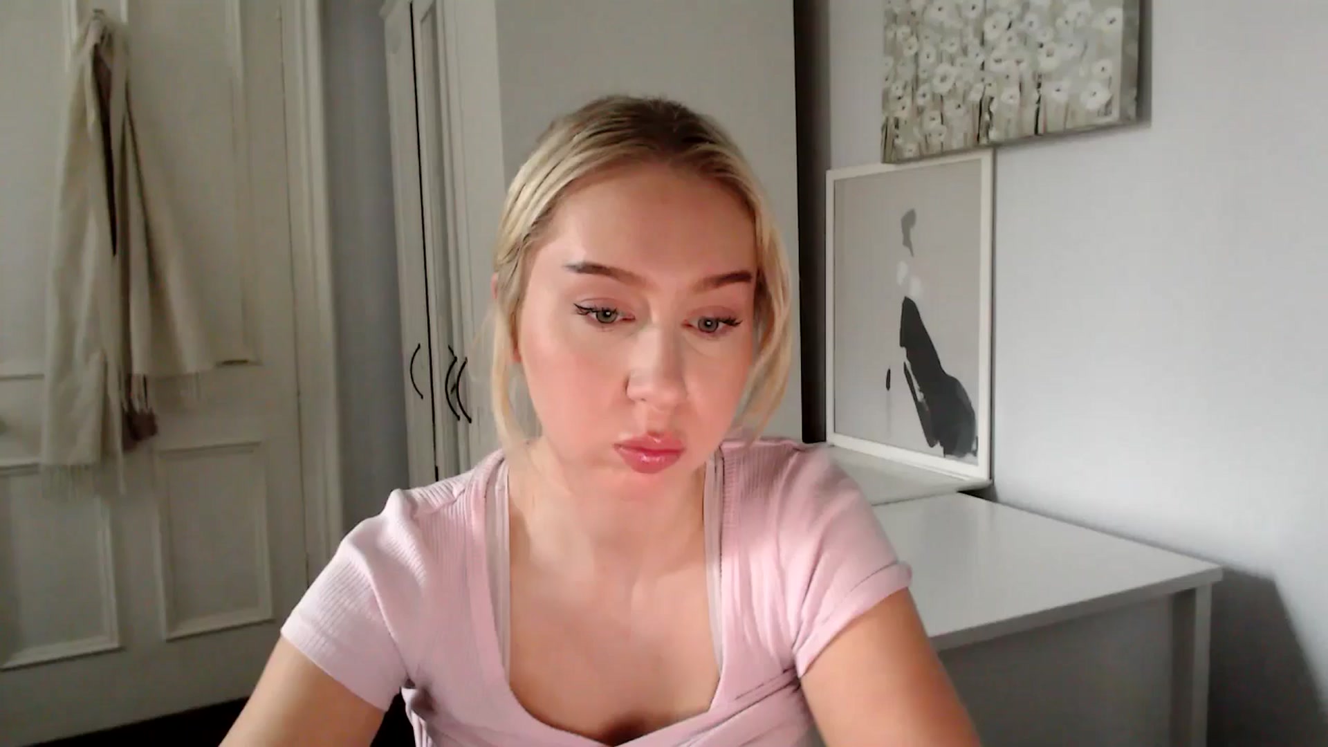 Gallery image thumbnail from British_Cutie's myfreecams stream on, 03/27/2025, 15:17 image 2 of 20