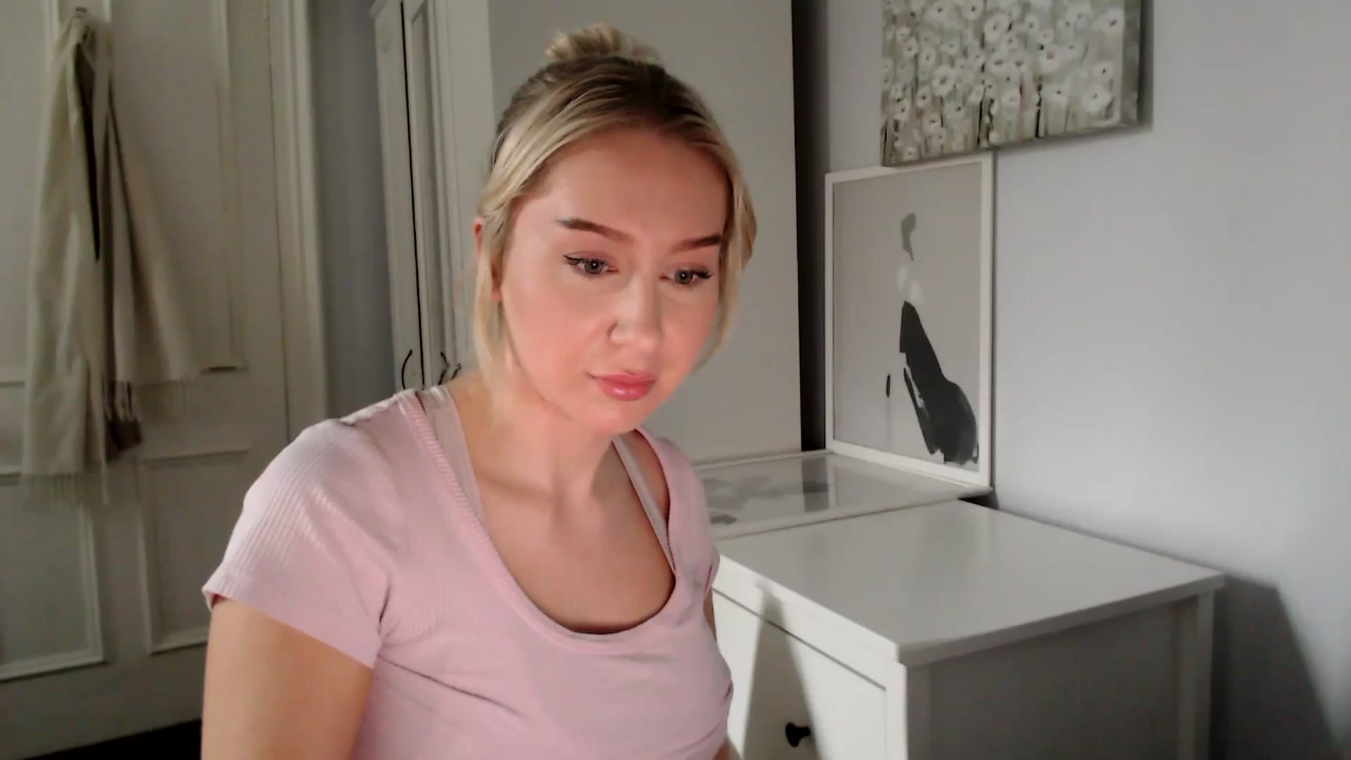 Gallery image thumbnail from British_Cutie's myfreecams stream on, 03/27/2025, 15:17 image 10 of 20