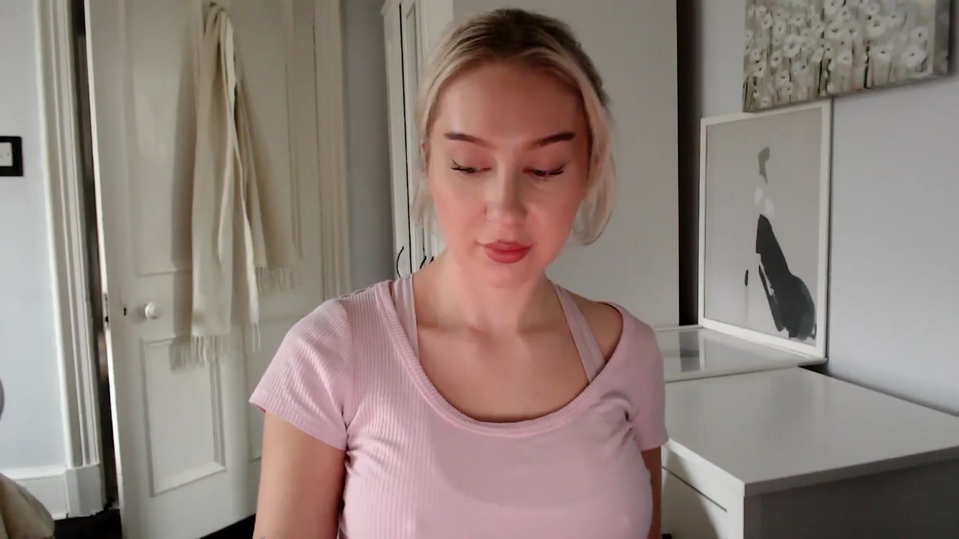 Gallery image thumbnail from British_Cutie's myfreecams stream on, 03/27/2025, 16:53 image 2 of 20