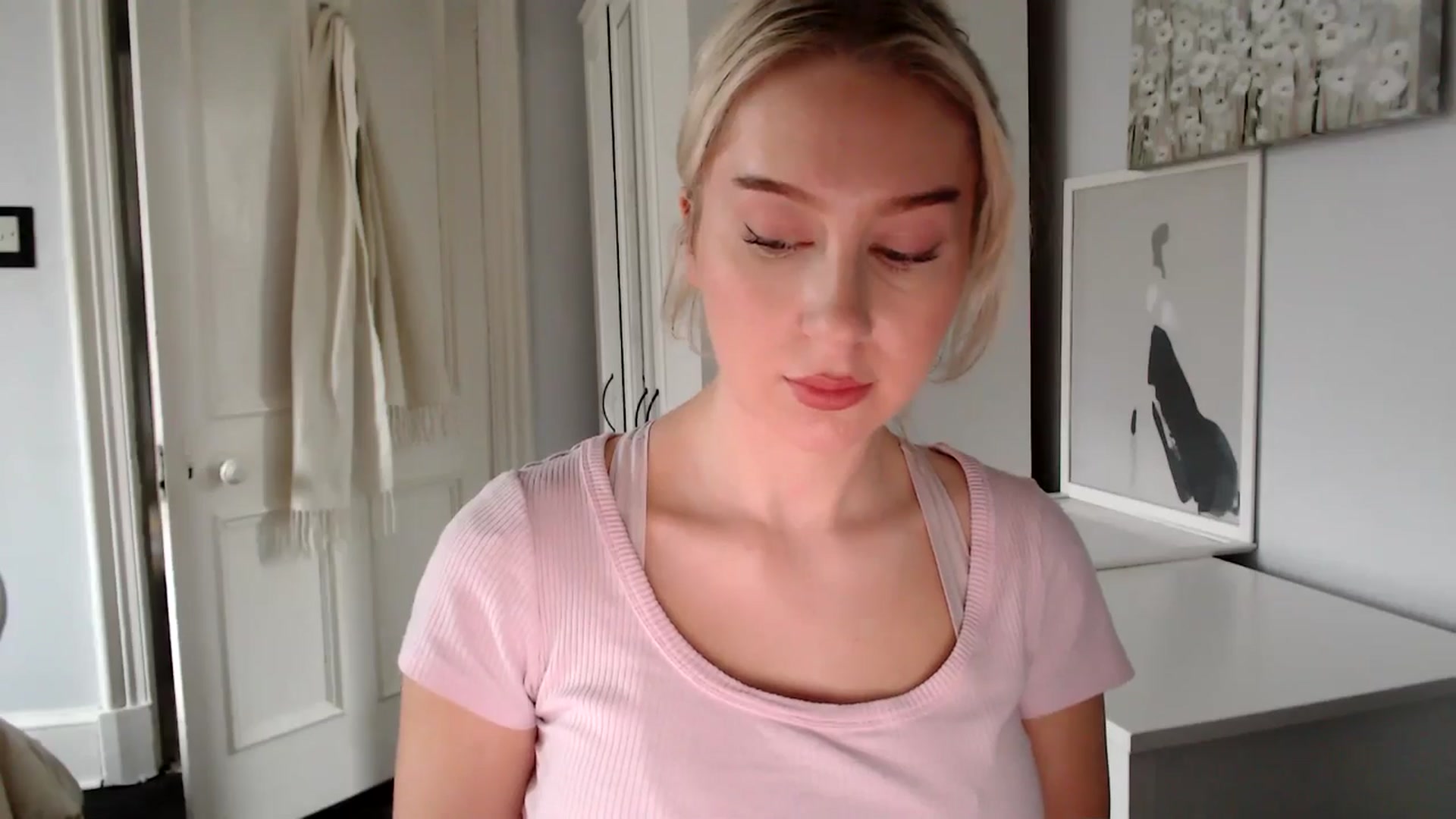 Gallery image thumbnail from British_Cutie's myfreecams stream on, 03/27/2025, 16:53 image 3 of 20