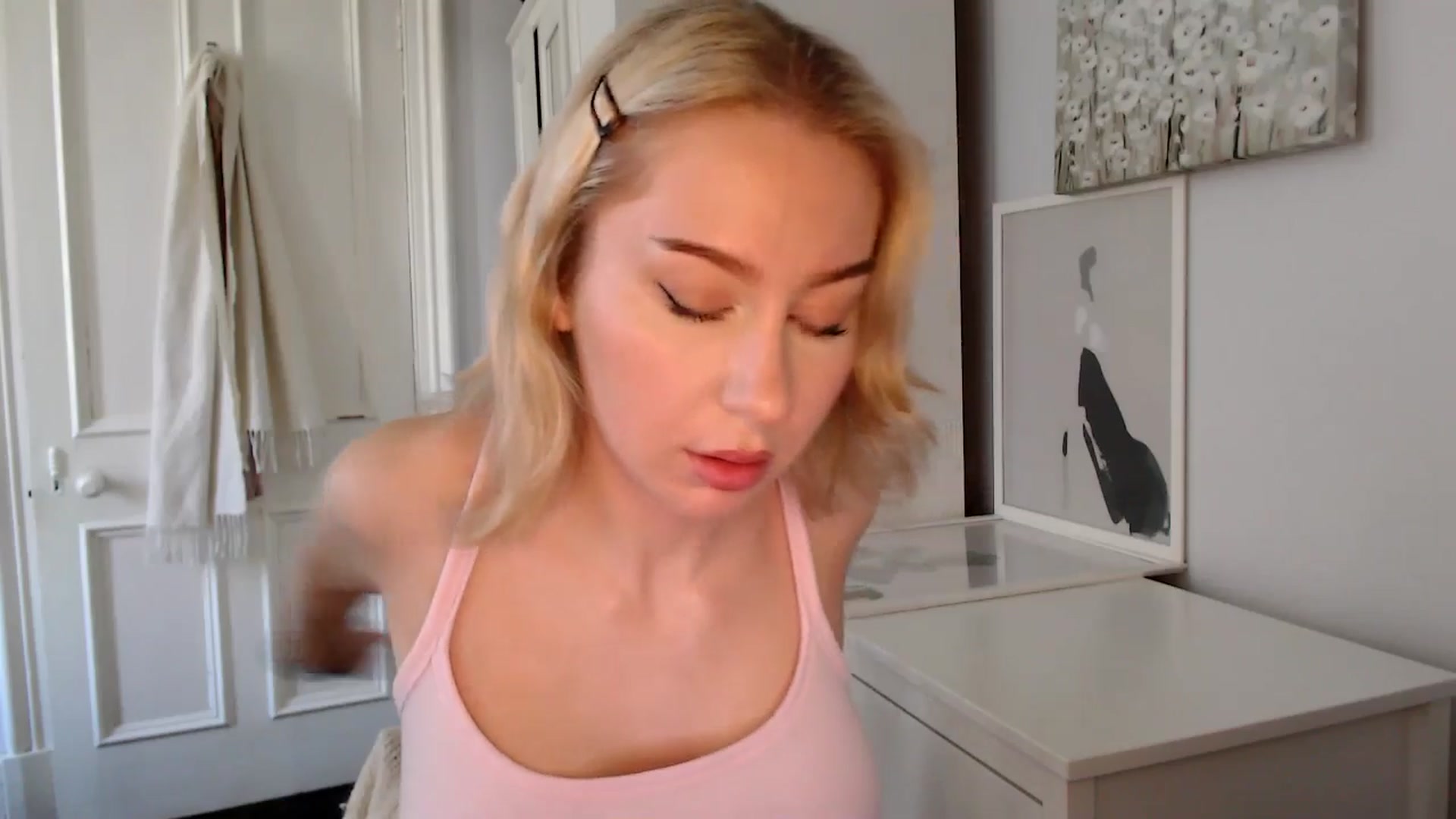 Gallery image thumbnail from British_Cutie's myfreecams stream on, 03/28/2025, 09:49 image 3 of 20