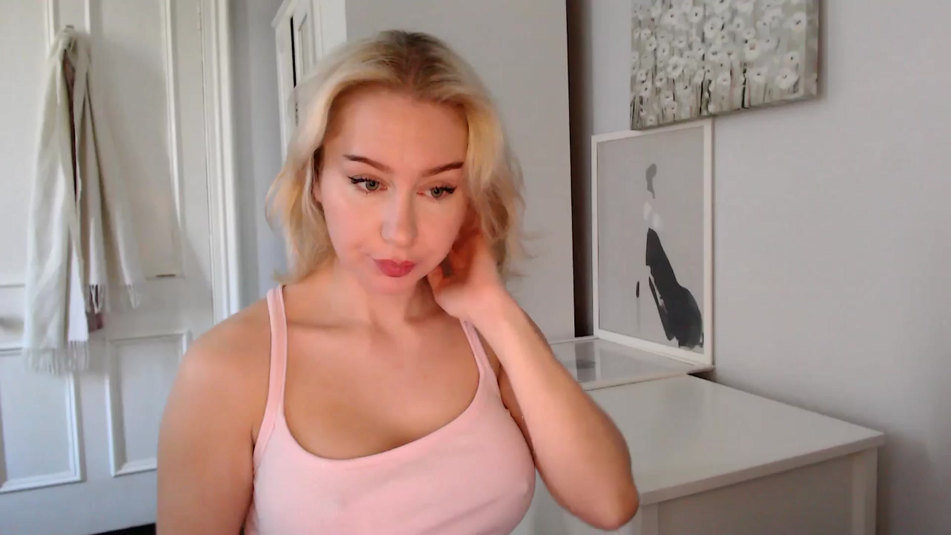 Gallery image thumbnail from British_Cutie's myfreecams stream on, 03/28/2025, 09:49 image 8 of 20