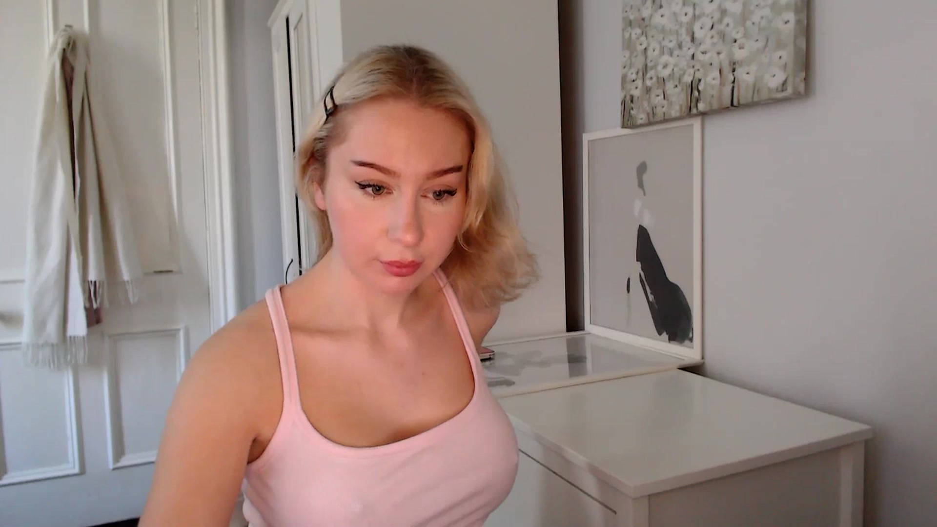 Gallery image thumbnail from British_Cutie's myfreecams stream on, 03/28/2025, 09:49 image 5 of 20