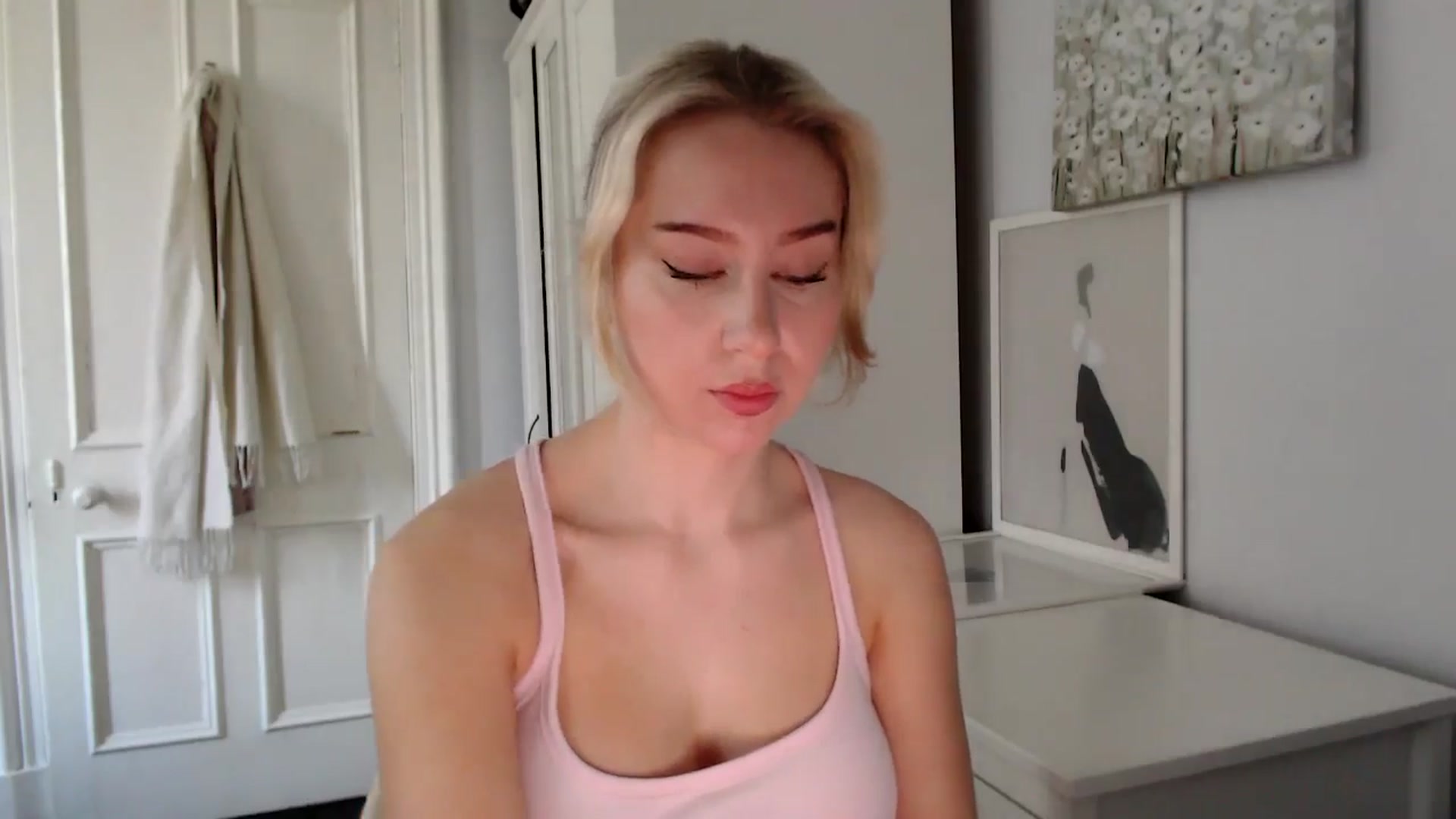 Gallery image thumbnail from British_Cutie's myfreecams stream on, 03/28/2025, 09:49 image 18 of 20
