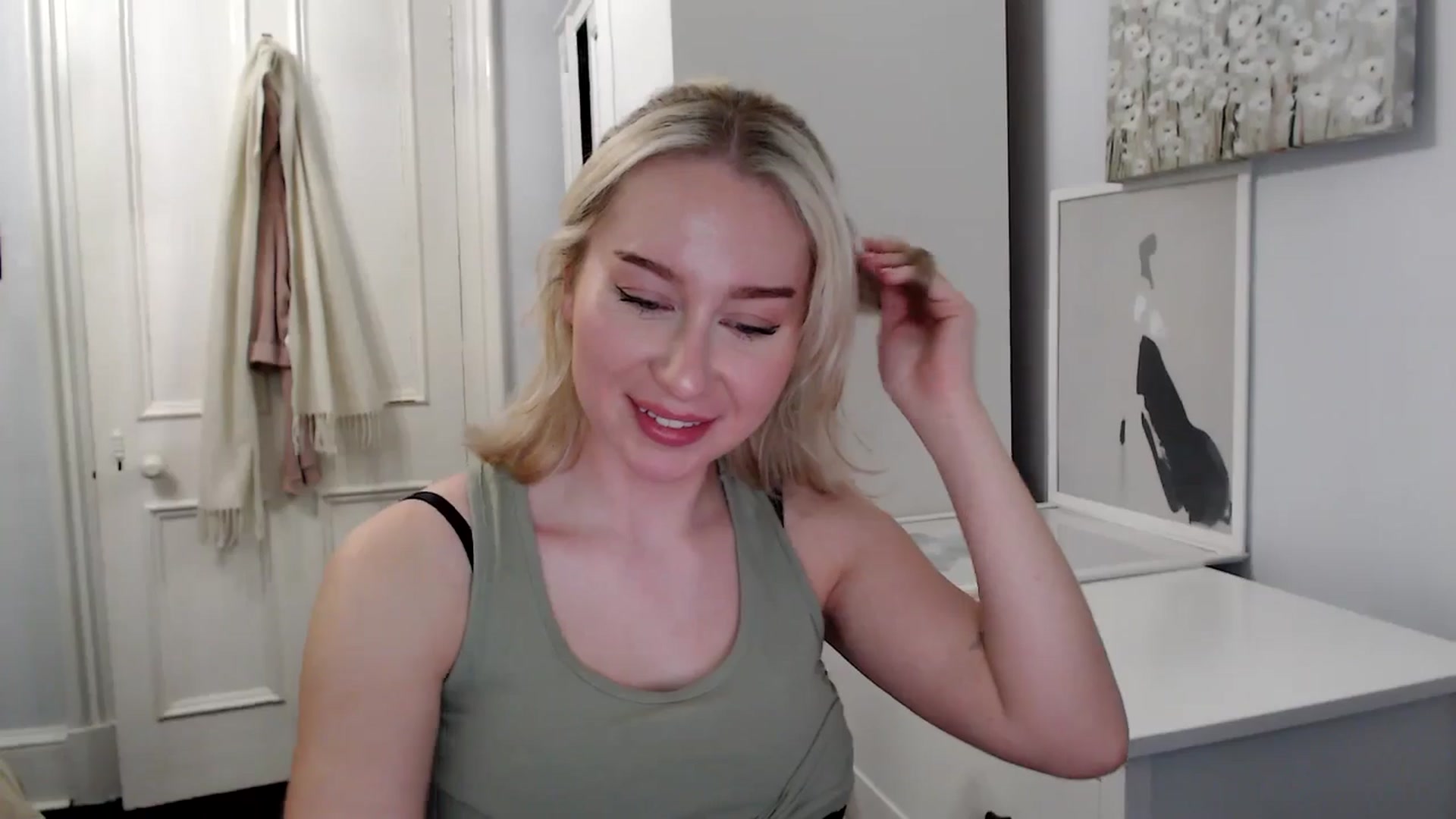 Gallery image thumbnail from British_Cutie's myfreecams stream on, 03/31/2025, 19:05 image 20 of 20