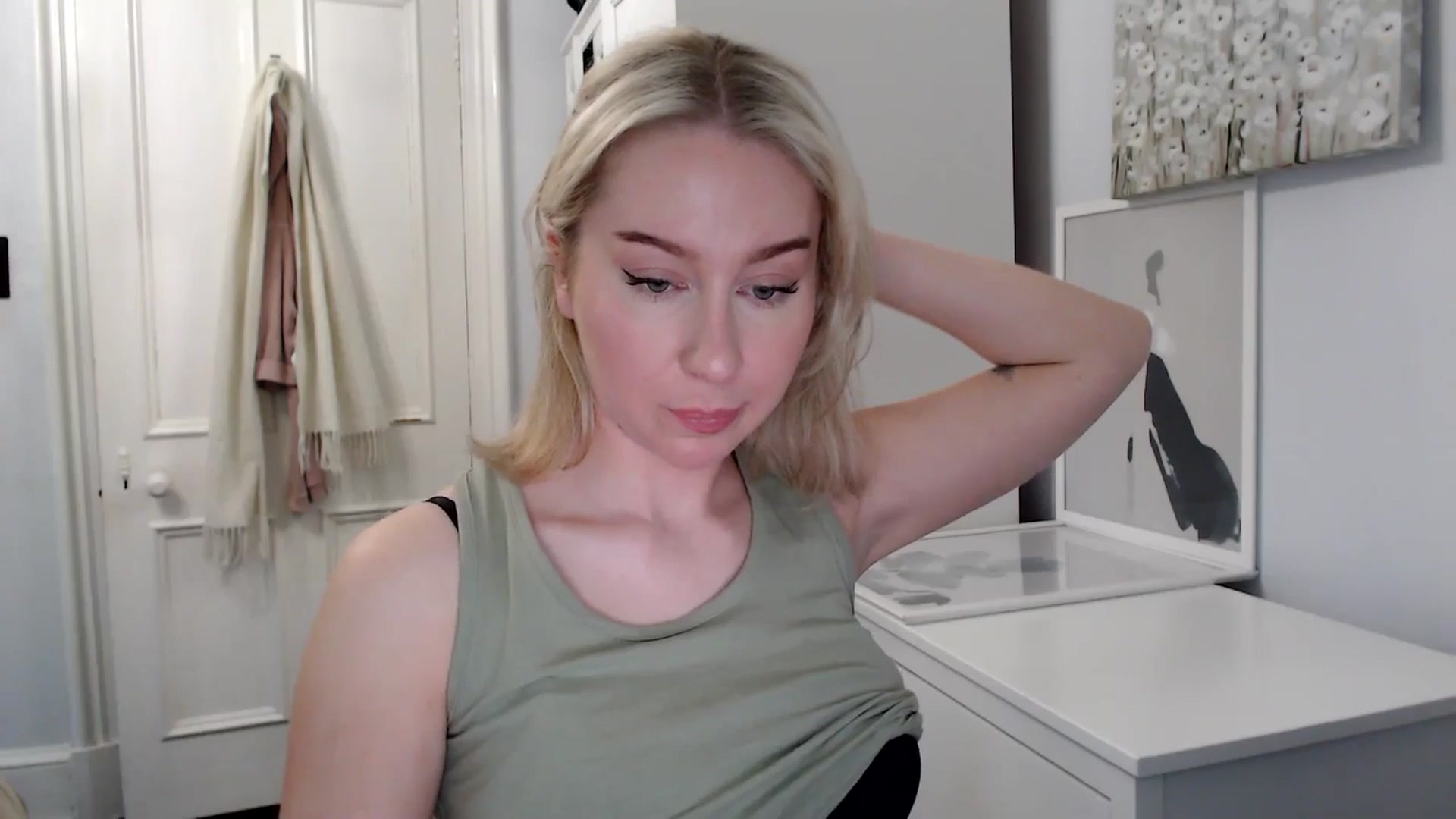 Gallery image thumbnail from British_Cutie's myfreecams stream on, 03/31/2025, 19:05 image 10 of 20