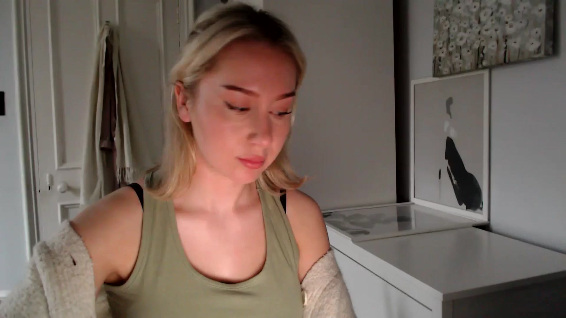 Gallery image thumbnail from British_Cutie's myfreecams stream on, 03/31/2025, 19:05 image 1 of 20