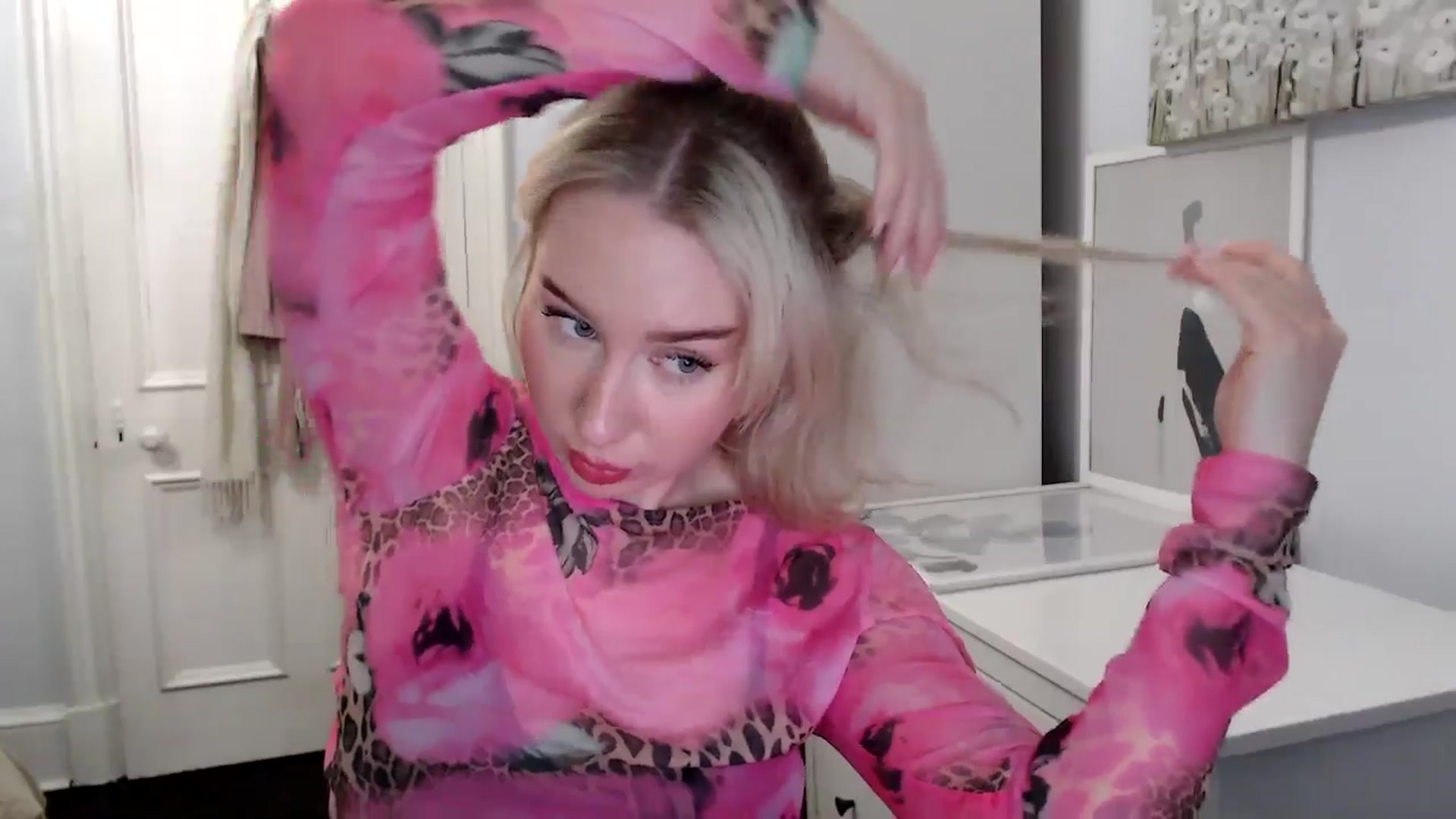 Gallery image thumbnail from British_Cutie's myfreecams stream on, 03/31/2025, 21:35 image 8 of 20