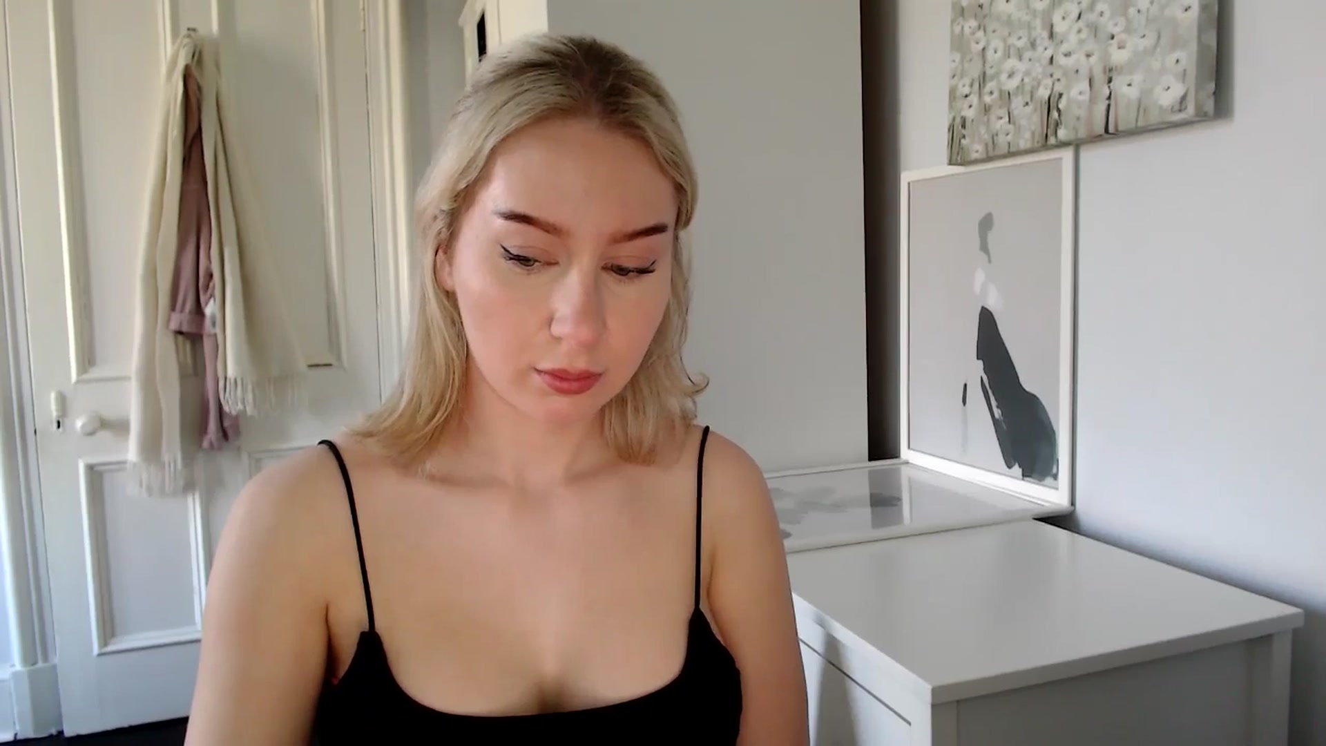 Gallery image thumbnail from British_Cutie's myfreecams stream on, 04/01/2025, 12:30 image 16 of 20