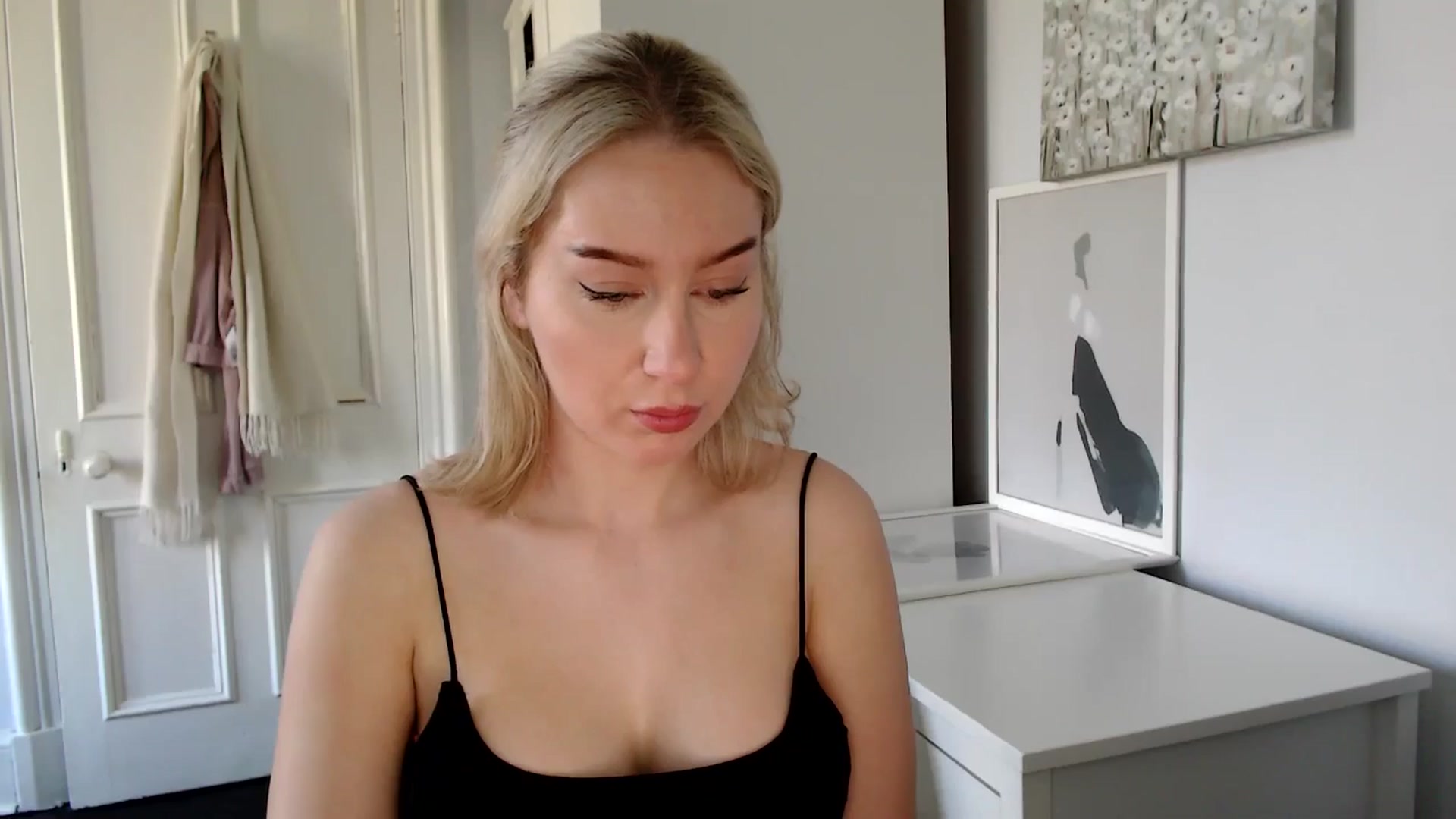 Gallery image thumbnail from British_Cutie's myfreecams stream on, 04/01/2025, 12:30 image 15 of 20