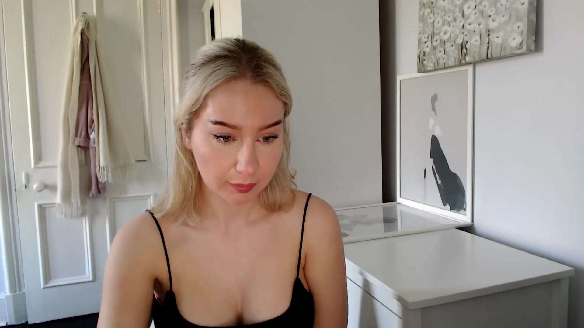 Gallery image thumbnail from British_Cutie's myfreecams stream on, 04/01/2025, 12:30 image 18 of 20
