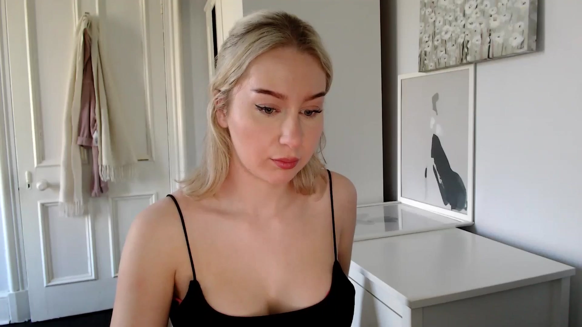Gallery image thumbnail from British_Cutie's myfreecams stream on, 04/01/2025, 12:30 image 3 of 20