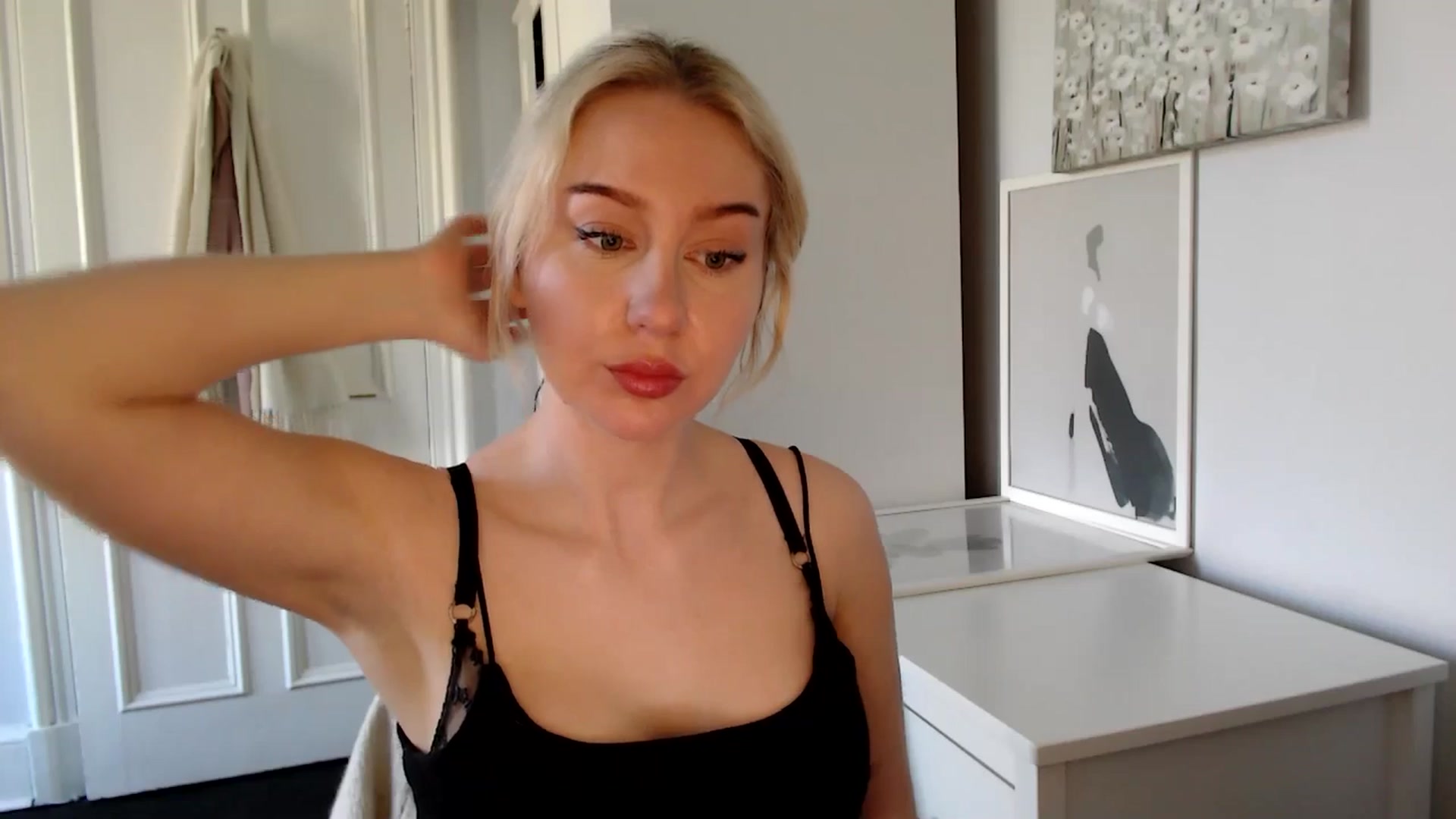 Gallery image thumbnail from British_Cutie's myfreecams stream on, 04/01/2025, 12:39 image 7 of 20