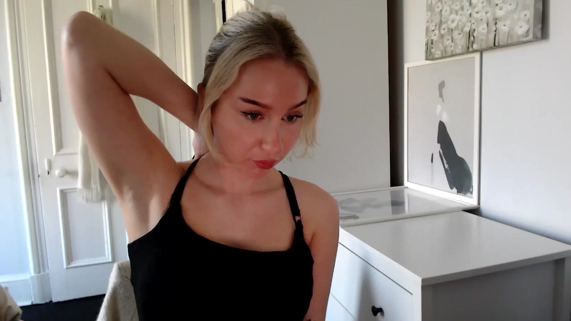 Gallery image thumbnail from British_Cutie's myfreecams stream on, 04/01/2025, 13:24 image 16 of 20