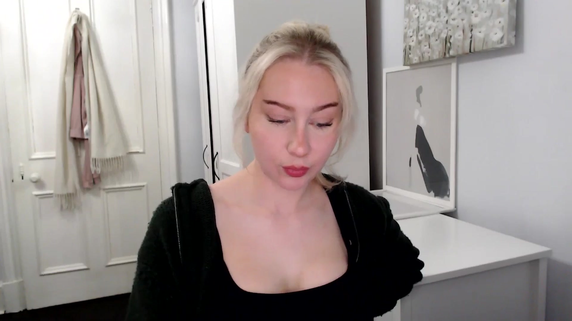 Gallery image thumbnail from British_Cutie's myfreecams stream on, 04/01/2025, 19:22 image 18 of 20