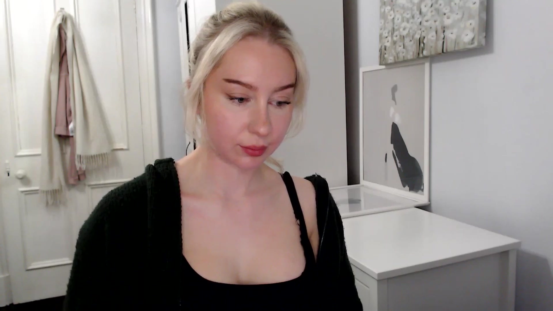 Gallery image thumbnail from British_Cutie's myfreecams stream on, 04/01/2025, 20:24 image 20 of 20