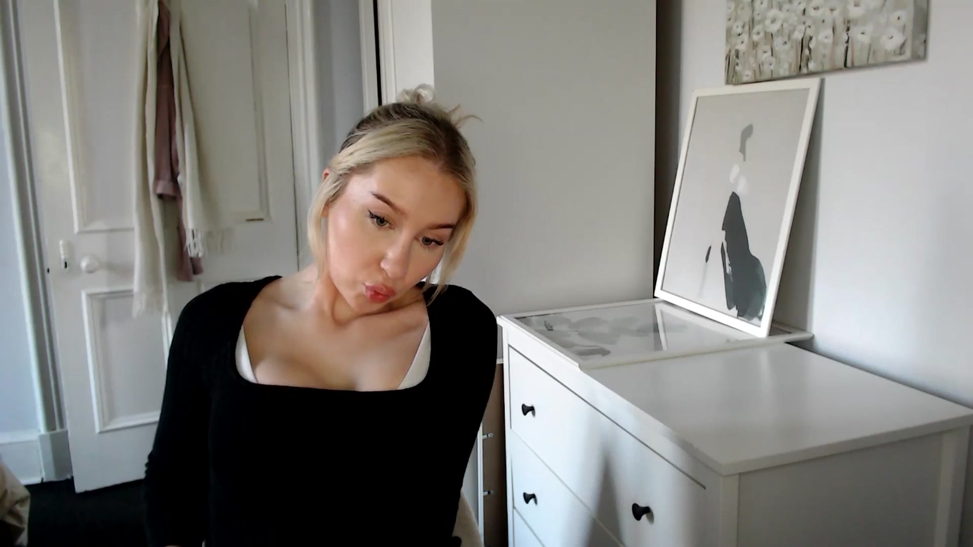 Gallery image thumbnail from British_Cutie's myfreecams stream on, 04/02/2025, 17:54 image 13 of 20