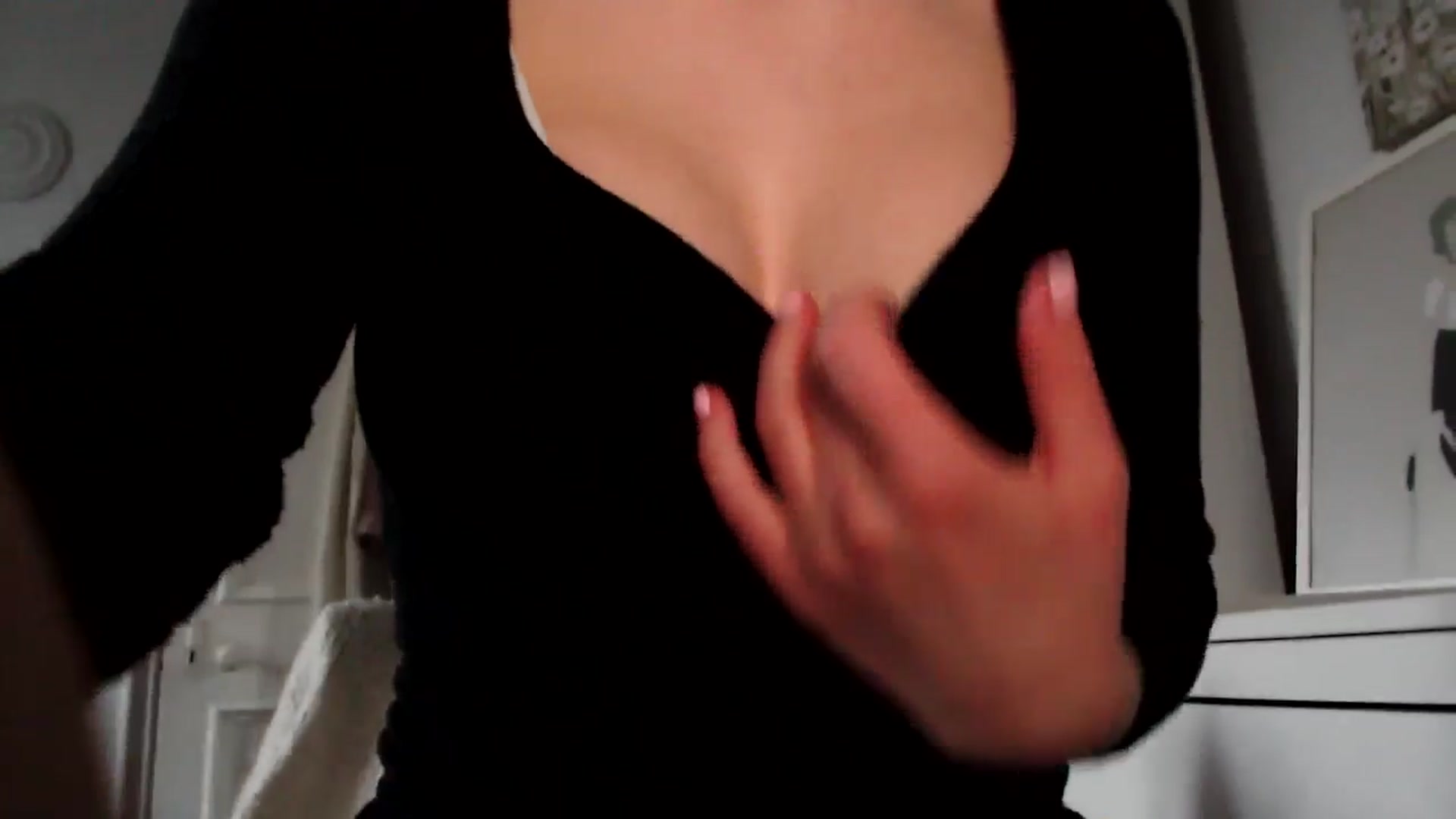 Gallery image thumbnail from British_Cutie's myfreecams stream on, 04/02/2025, 18:49 image 6 of 20