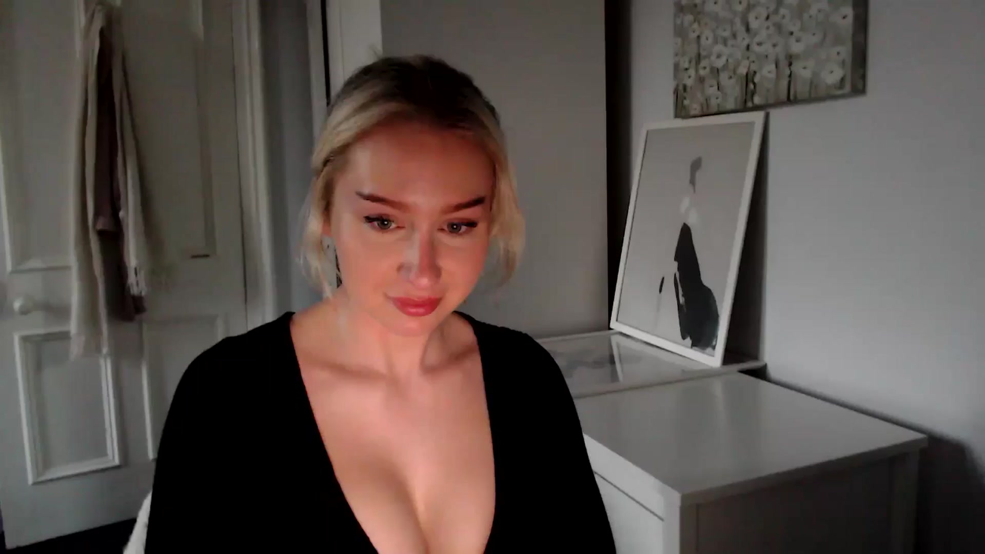 Gallery image thumbnail from British_Cutie's myfreecams stream on, 04/02/2025, 18:49 image 3 of 20