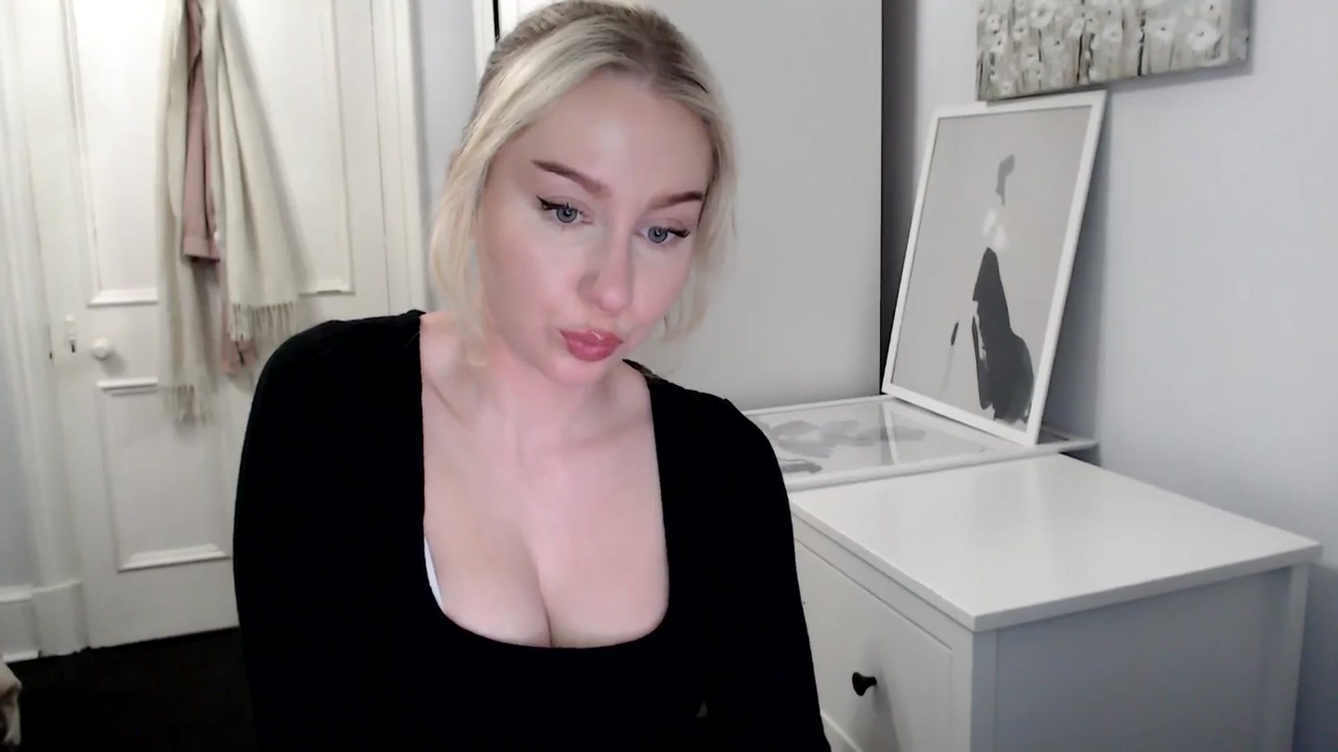 Gallery image thumbnail from British_Cutie's myfreecams stream on, 04/02/2025, 19:28 image 14 of 20
