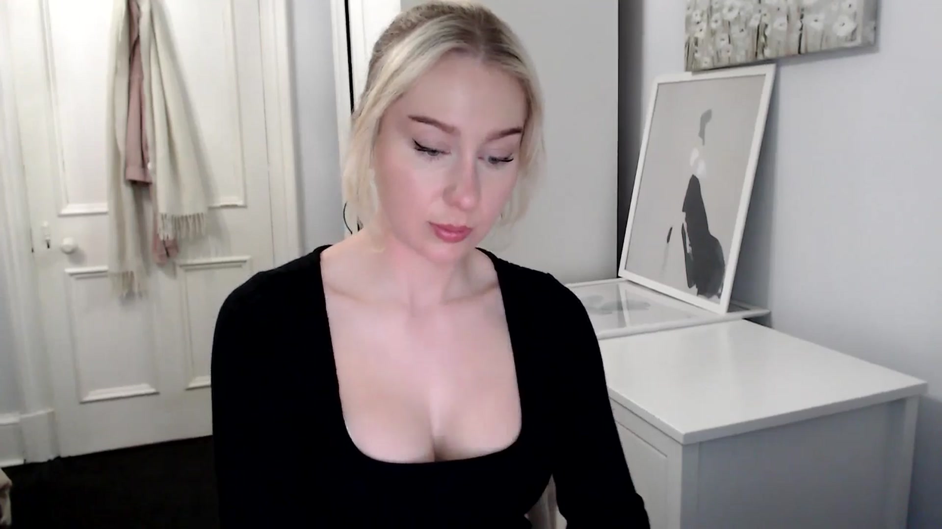 Gallery image thumbnail from British_Cutie's myfreecams stream on, 04/02/2025, 19:28 image 15 of 20