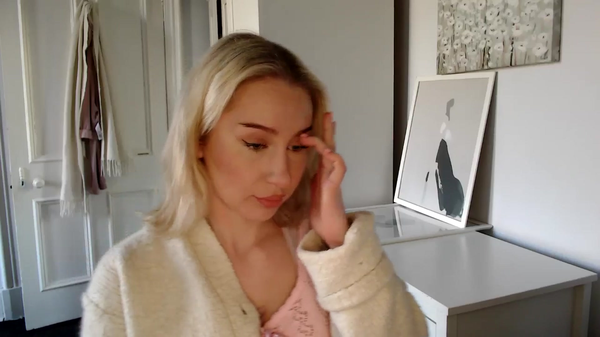 Gallery image thumbnail from British_Cutie's myfreecams stream on, 04/03/2025, 15:57 image 3 of 20