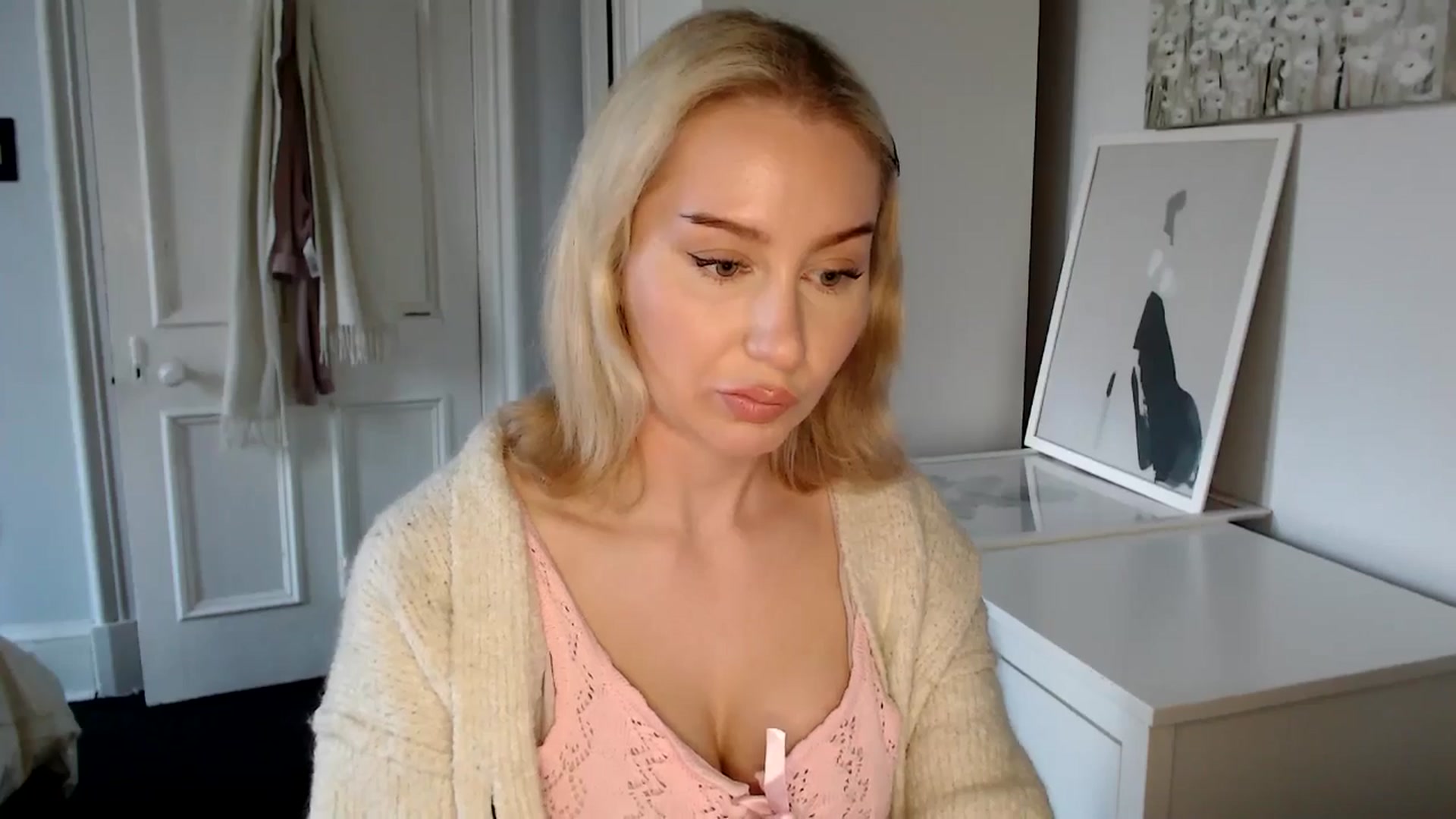 Gallery image thumbnail from British_Cutie's myfreecams stream on, 04/03/2025, 17:42 image 20 of 20