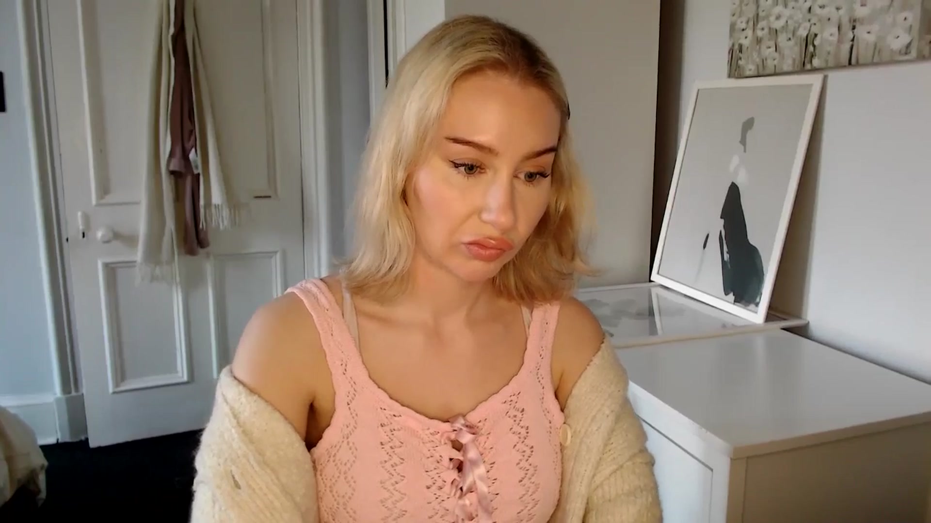 Gallery image thumbnail from British_Cutie's myfreecams stream on, 04/03/2025, 17:42 image 2 of 20